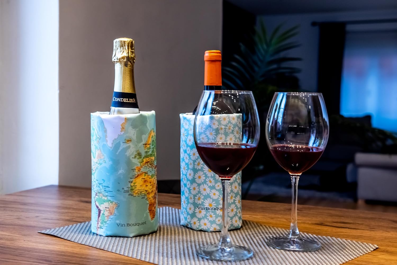 VB VIN BOUQUET FIE 1195 Adjustable Cooler Cover with Elastic Band Non-Slip Map