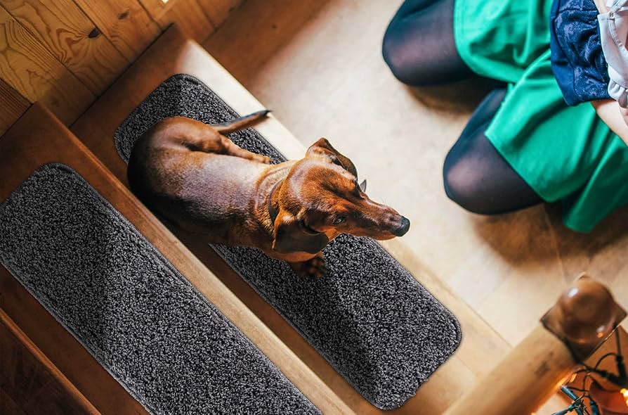 Emmahome Soft Shaggy Carpet Stair Treads NON-SLIP MACHINE WASHABLE