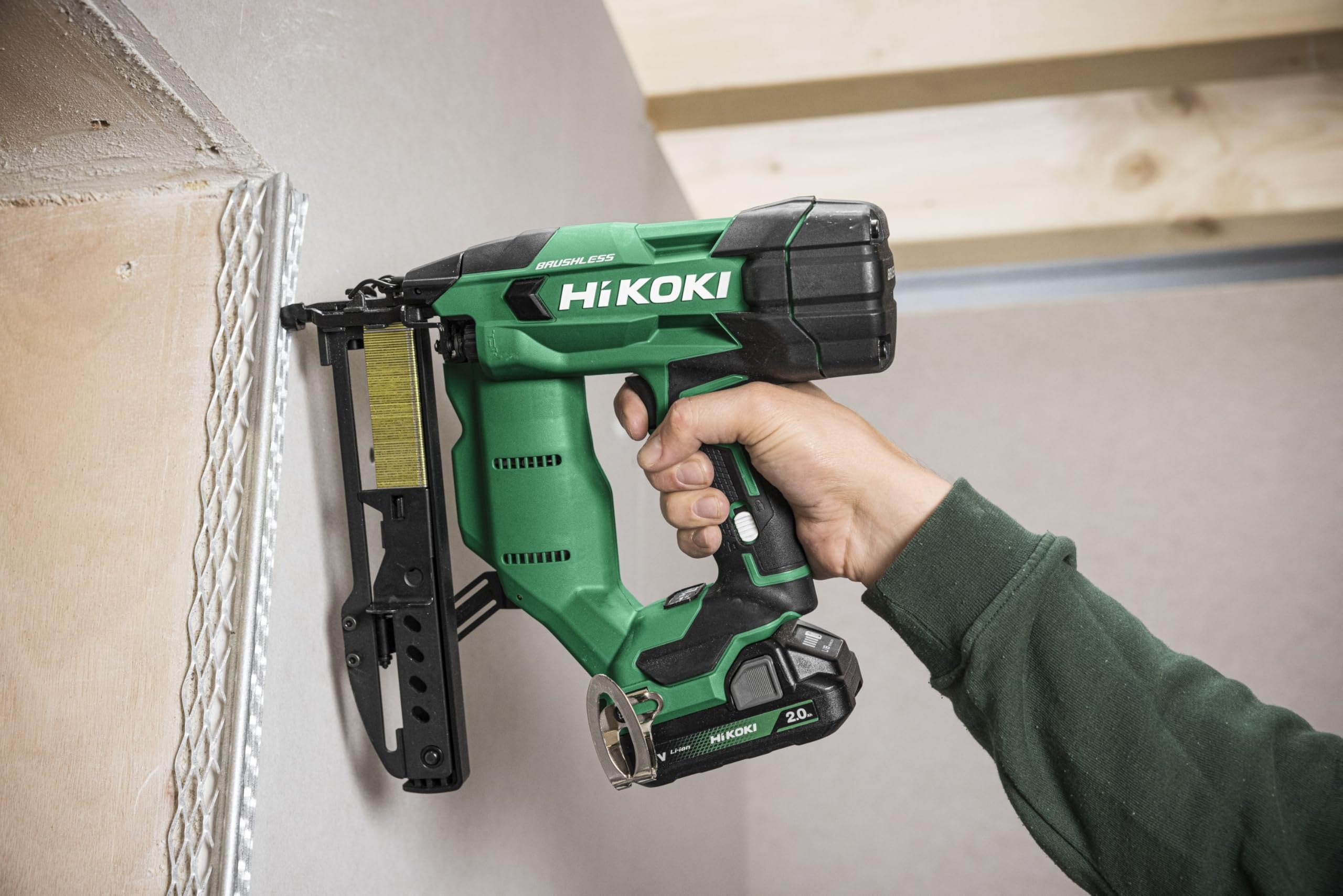 HiKOKI N1804DAW6Z Akku-Klammergerät, 18V Tacker für 13-40 mm Klammern | Bürstenloser Motor, Luftfederantrieb, 2 Schüsse/Sek, ohne Akku und Ladegerät, inkl. Schutzbrille und HSC Koffer, 2 kg