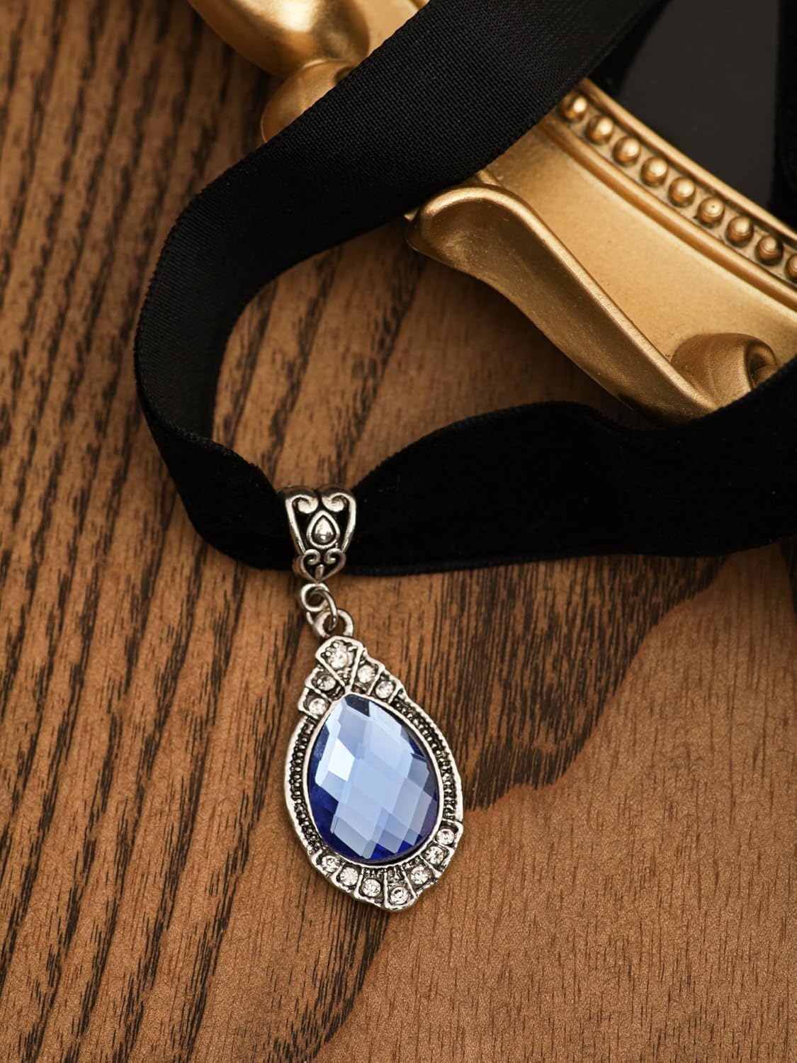 Sacina Blue Victorian Velvet Choker, Gothic Goth Choker Necklace, Vintage Costume Jewelry, Christmas Jewelry Gifts for Women - Image 7