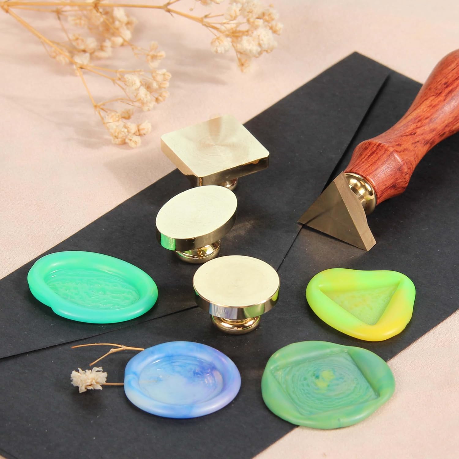 4PCS Blank Wax Seal Stamp Heads Non-Engraved Mark Brass Sealing Wax Stamp kit for DIY Projets Envelope Letters Decorative Gifts Invitation and Engraved Base Mold