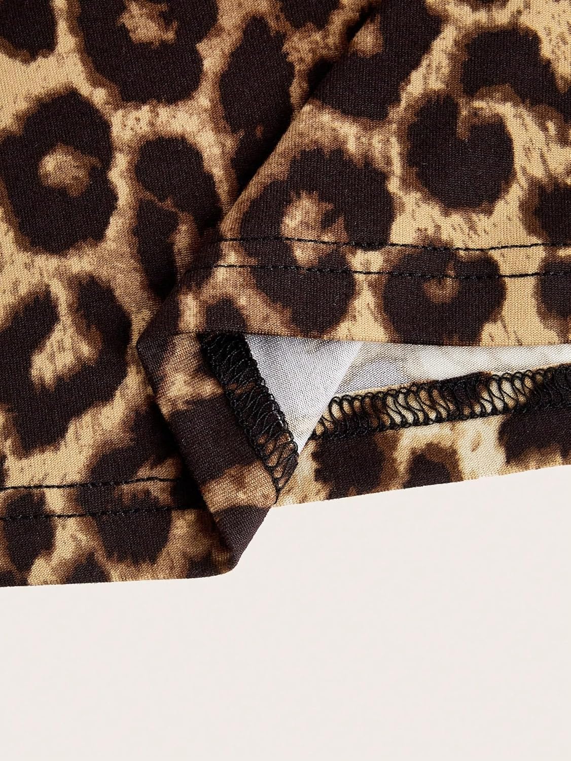 WDIRARA Women's Leopard Print Strapless Sleeveless Crop Tube Top Summer Y2k Bandeau Tops - Image 2