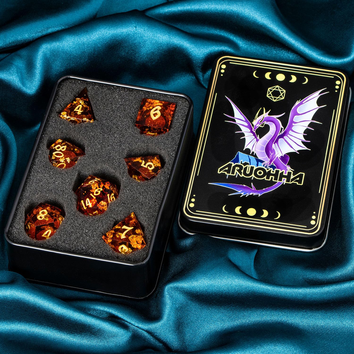 ARUOHHA Liquid Core - Set di 7 dadi in resina con bordi affilati, compatibili con giochi di ruolo di D&D, con numeri dorati, Dungeons rossi, con confezione regalo, set di dadi D e D D20 D10 D6