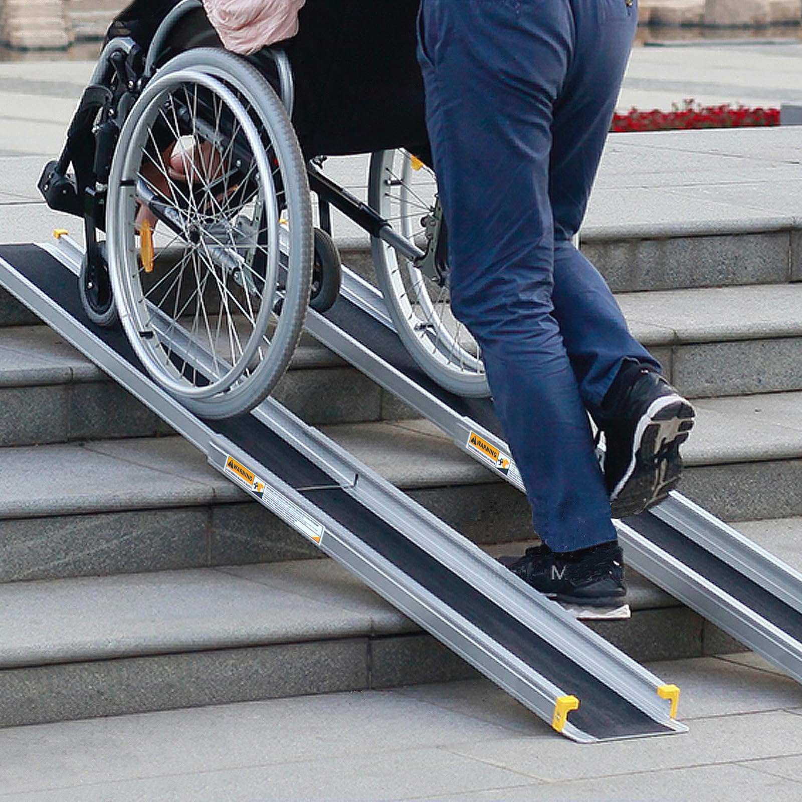 SOARS Rampa telescópica para silla de ruedas (2 unidades, 121,5 – 213,5 cm, aluminio antideslizante, soporta hasta 270 kg, rampa telescópica de carga, rampa de escalera, obstáculos)