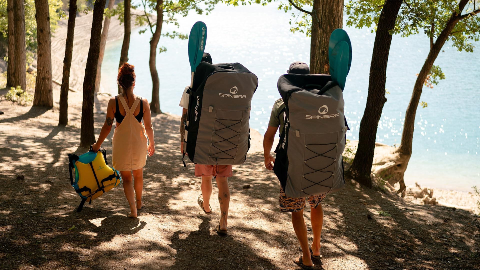 Spinera Tenaya Kajak | 1/2/3 Personen | robustes SpinTex Material | Drop Stitch Boden | Air Cushion Technologie Sitz | stabil & leicht | perfektes Allround & Touring Kajak | Premium Rucksack + Zubehör