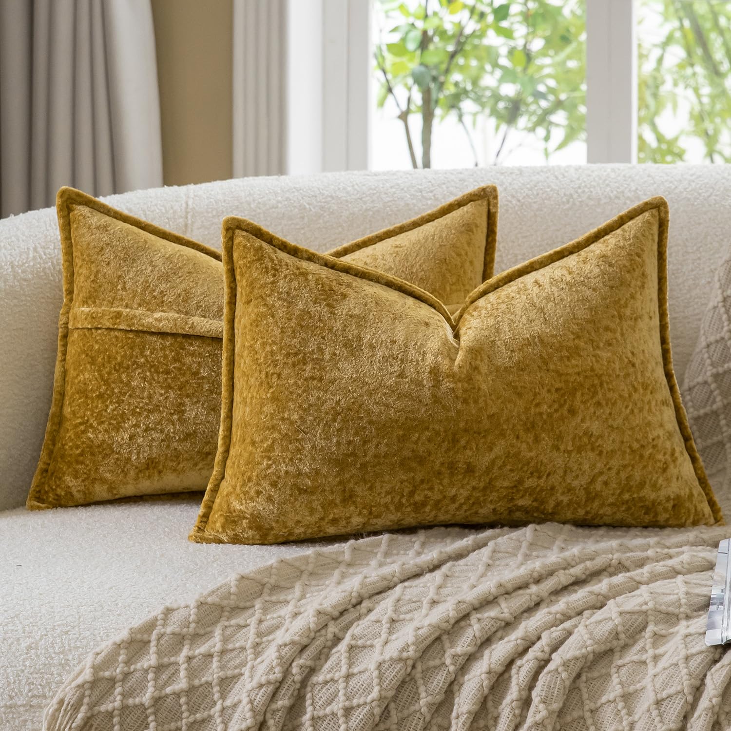 Madizz Decorative Vintage Chenille Cushion Covers Pack of 2 Plaid Couch Pillows Neutral Boho Farmhouse Pillow Cases Home Decor for Couch Sofa Bedroom Living Room 30x50 CM, Gold