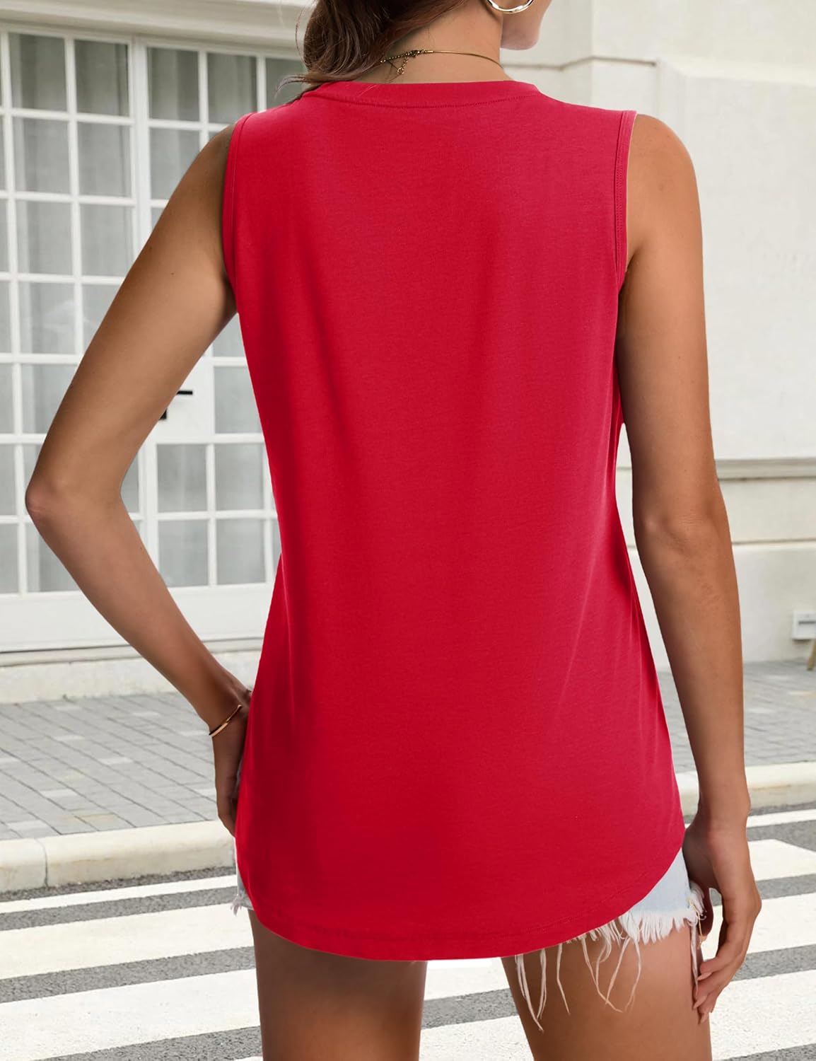 YUCOLEN Women's Tank Tops Summer UPF 50+ Sun Protection Scoop Neck Curved Hem Casual Sleeveless Tops - Image 5