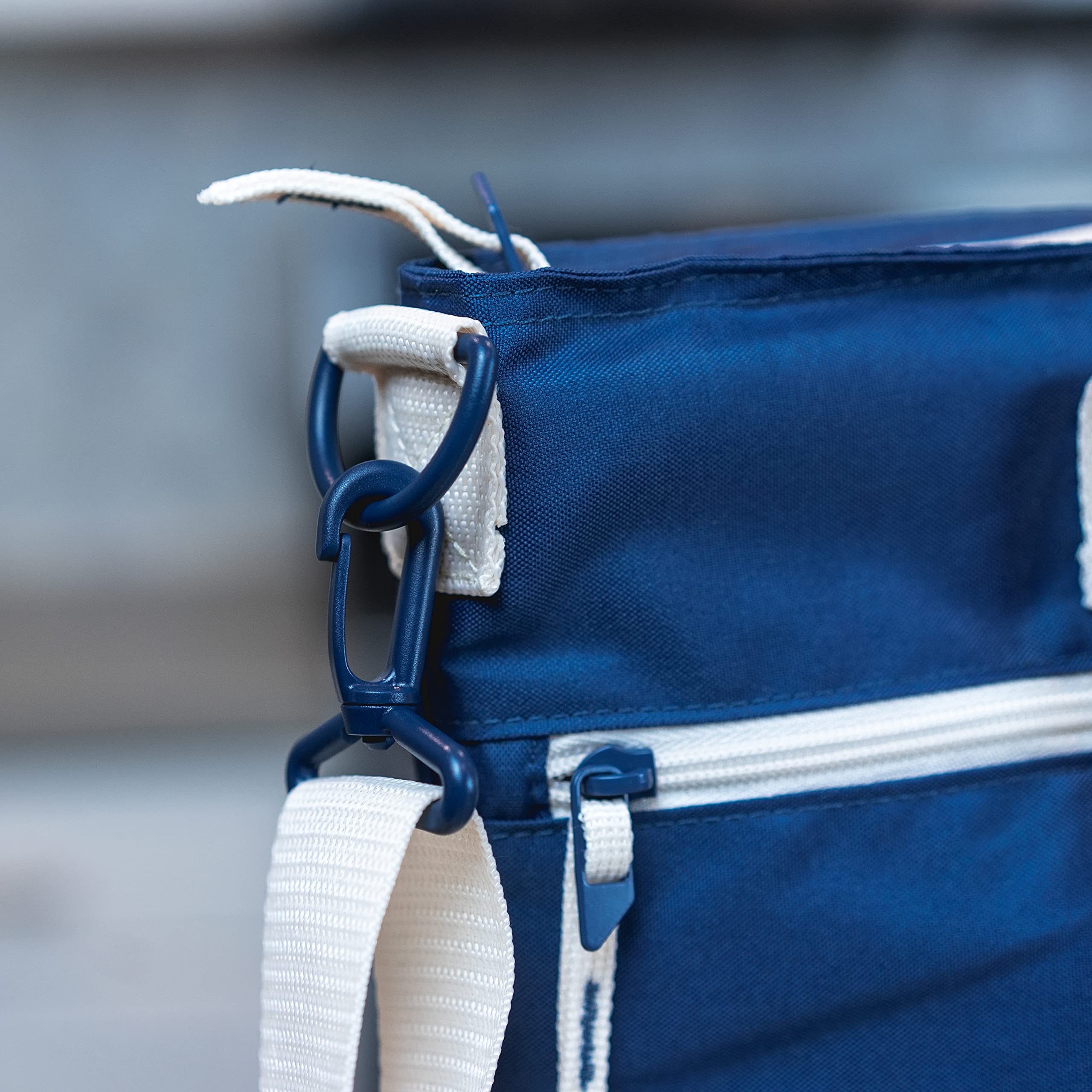 CleverMade Reusable Lunch Bag Cooler 12 Can Capacity Navy/Cream, with Shoulder Strap; Insulated Beach Tote for Meal Prep, Travel, and Grocery Shopping - Image 5