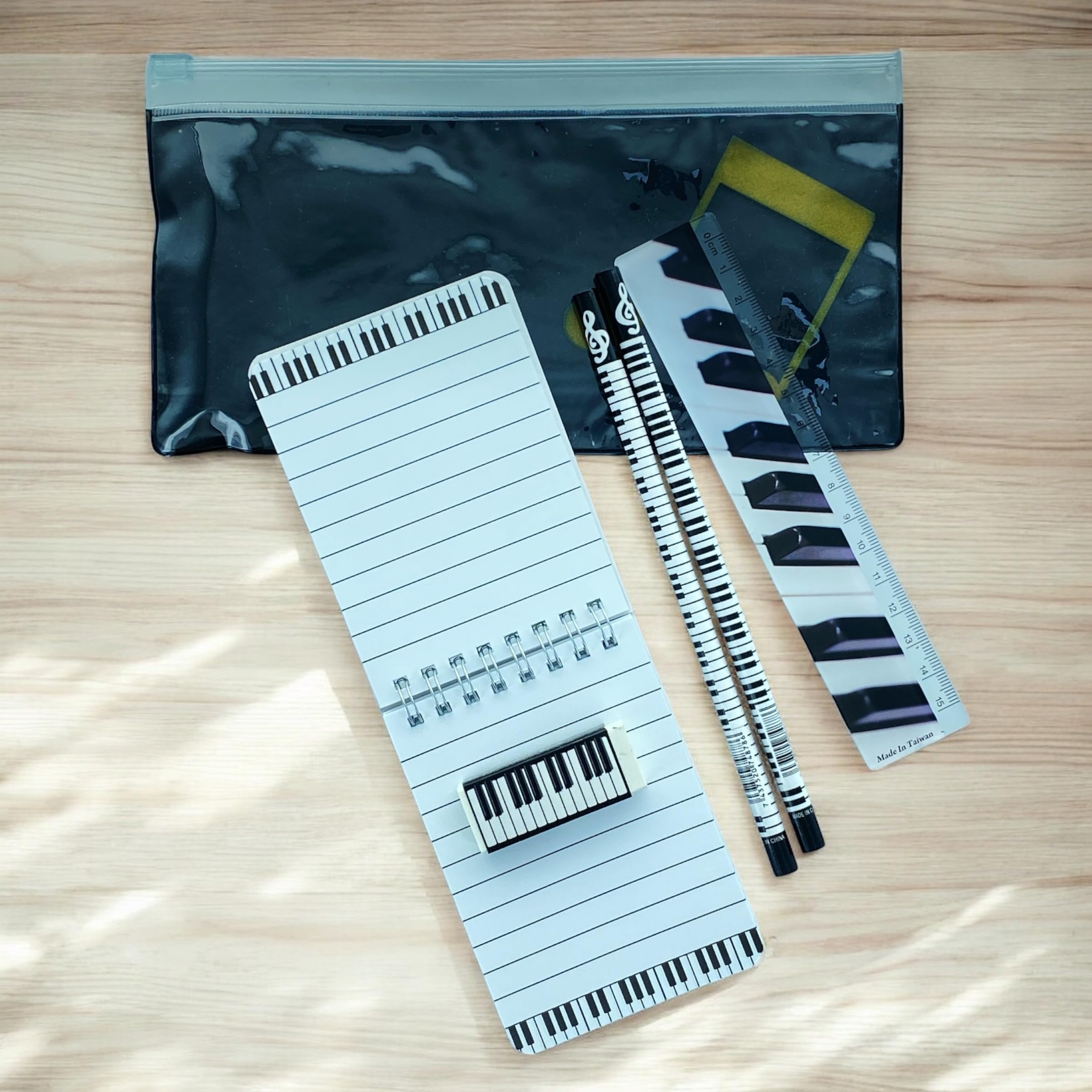 Ensemble de papeterie sur le thème de la musique – Mini carnet avec une règle, une gomme, 2 crayons dans une pochette zippée. Idéal comme cadeau musical pour les étudiants, papeterie pour l'école et