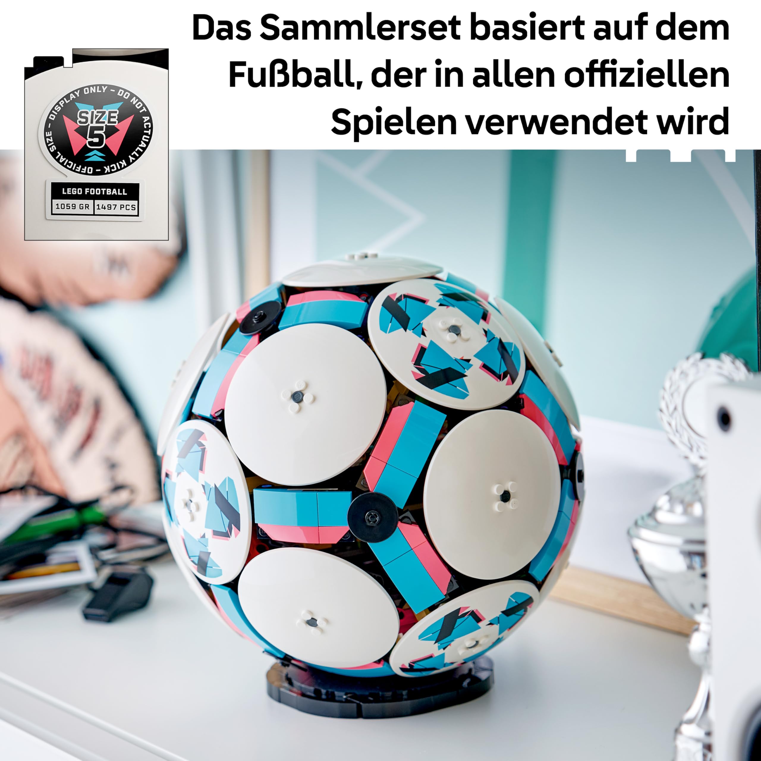 LEGO Editions Fußball Spielzeug - 3D Modellbau mit interaktivem Miniaturstadion - Geburtstagsgeschenk für Jungen & Mädchen ab 10 Jahren oder Geschenk zum Vatertag - 43019 - 3