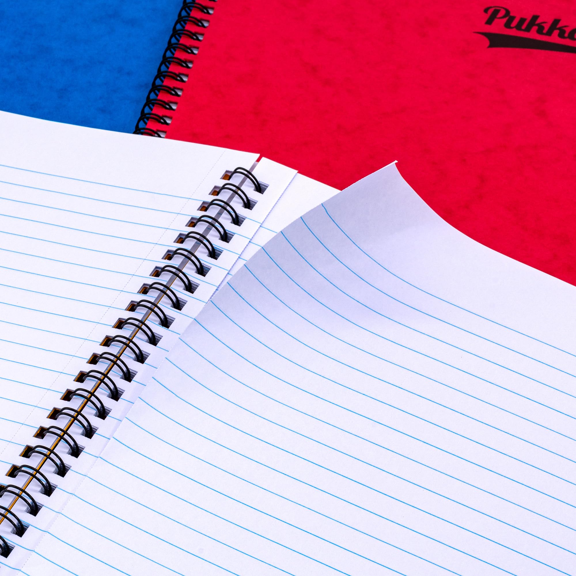 Pukka Pad, Bright Pressboard - Bloc de notas tamaño A4, 10 unidades, cuadernos laterales con 120 páginas de papel rayado de 80 g/m², cubierta de tablero prensado y cierre elástico para escuela