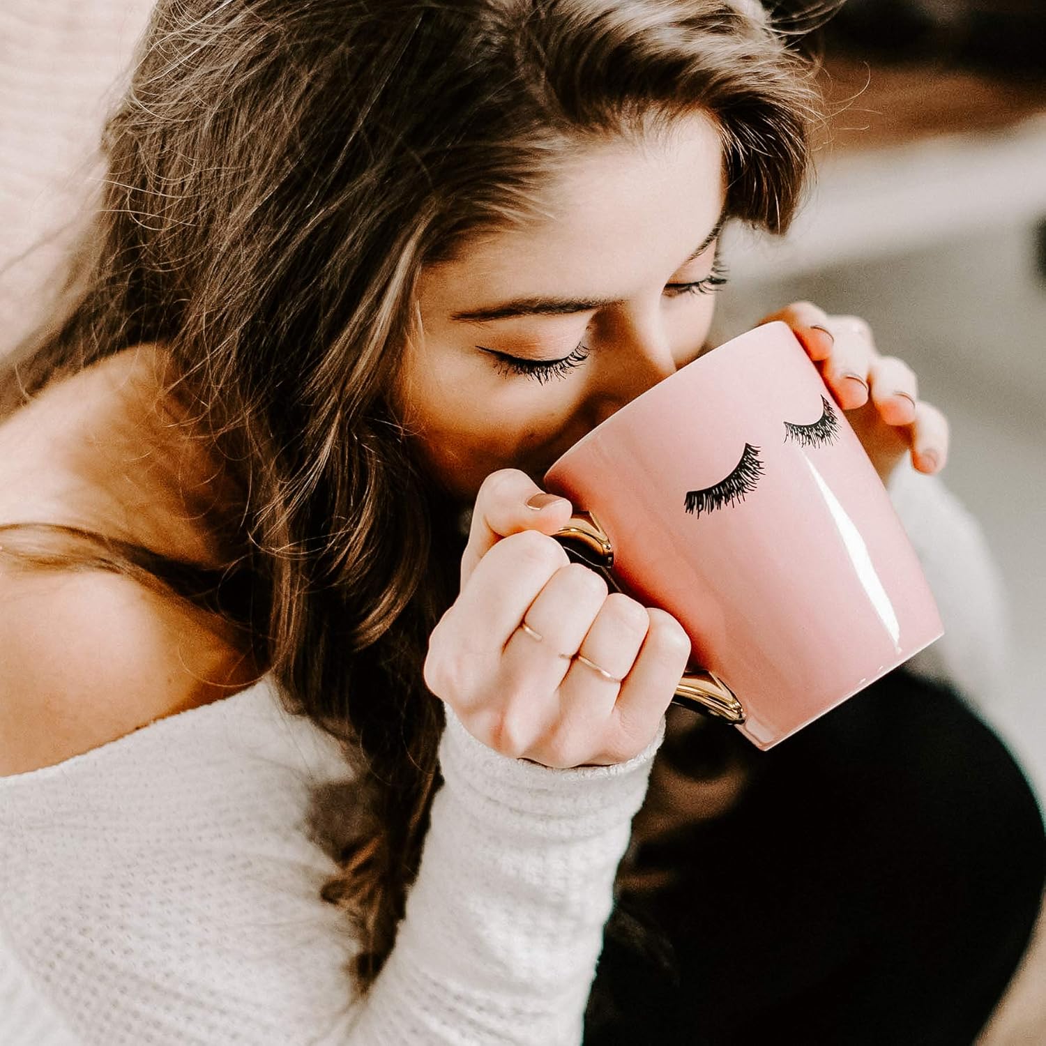 Pink Eyelashes Coffee Mug with Gold Handle, 16oz