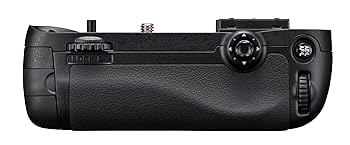 美品 ショット数100枚未満 Nikon D7100 MB-D15 付き ニコン Amazon.com : Nikon D7100 24.1 MP DX-Format CMOS Digital -SLR