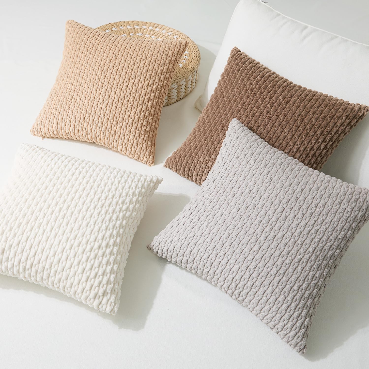 Kevin Textile - Paquete de 4 fundas de almohada decorativas neutras de 18 x 18 pulgadas para sala de estar, sofá, cama, sofá, rústico, bohemio, decoración del hogar, funda de cojín cuadrada de pana
