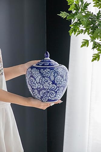 A&B Home - Tarro decorativo de porcelana antigua de 10 pulgadas con tapa, macetero azul y blanco, florero con estampado floral, centro de mesa, disponible en Yaxa Peru