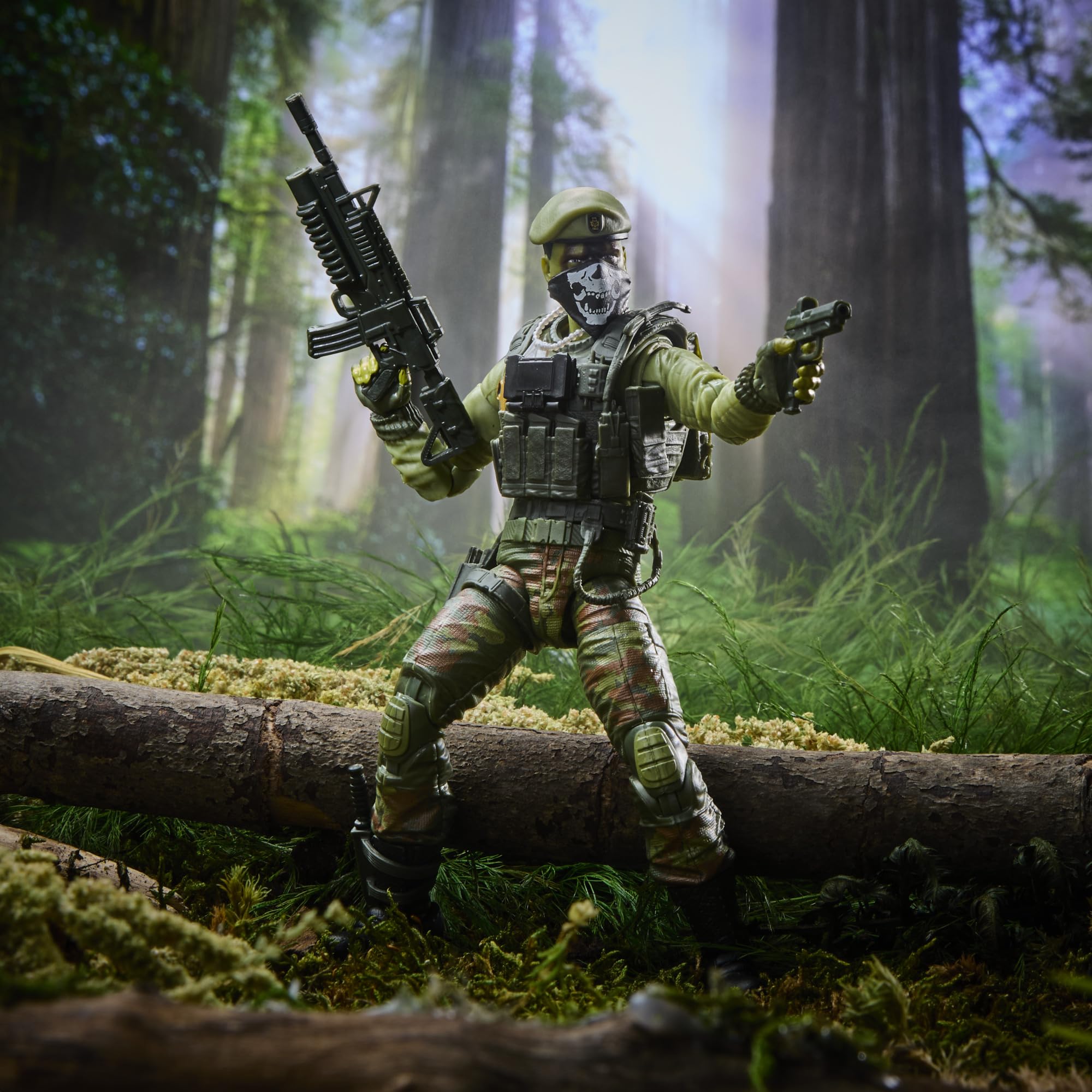 G.I. Joe Classified Series, Legacy Collection, Soldado de acción - Fuerzas Especiales, Set de Figura Coleccionable de 15 cm con 16 Accesorios