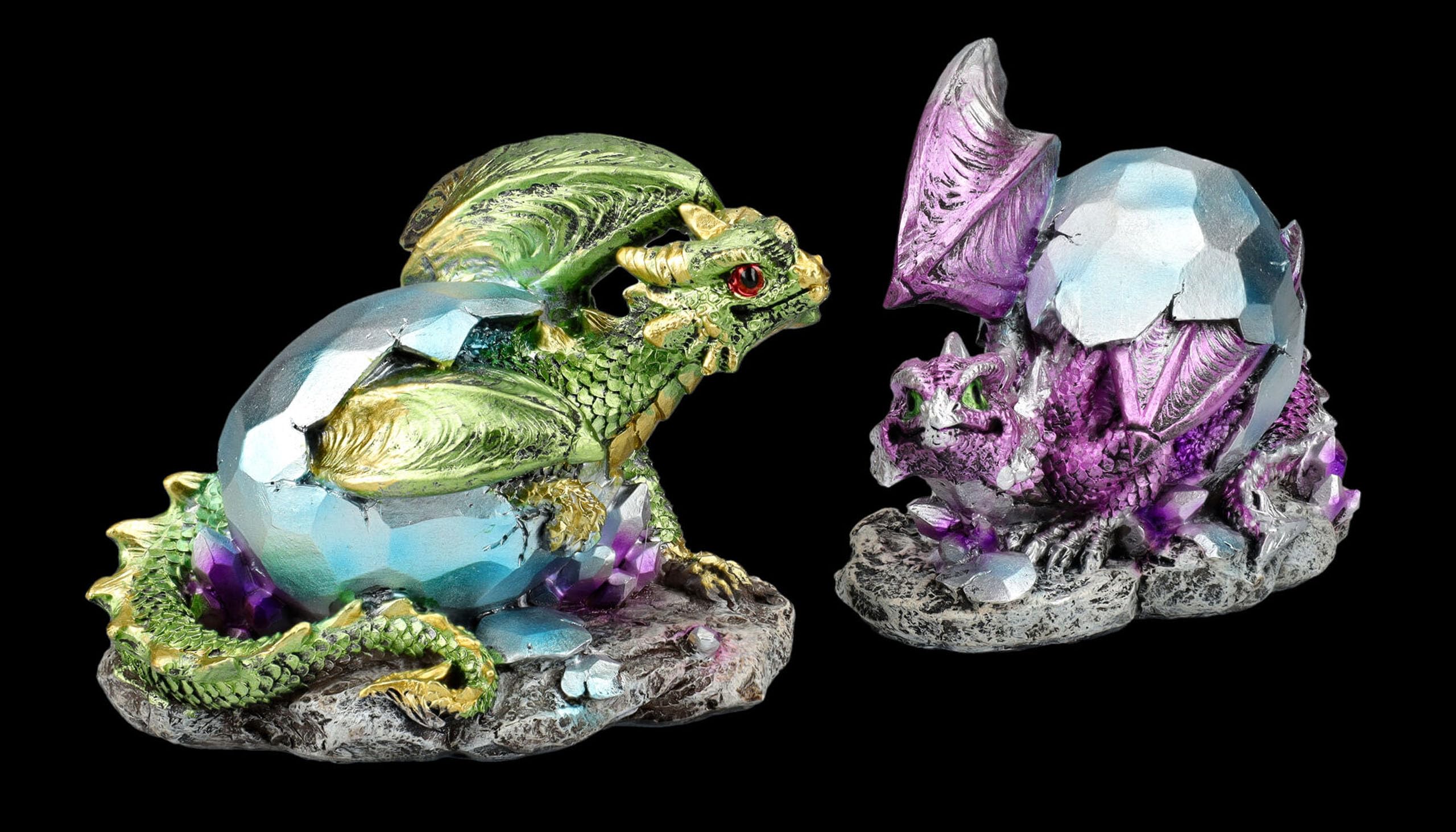 Figuren Shop GmbH Zauberhafte Kristallwächter Drachenbabys: 2er Set, Grün & Lila, Eier in Kristalloptik, 9 cm, Drache Figur Deko