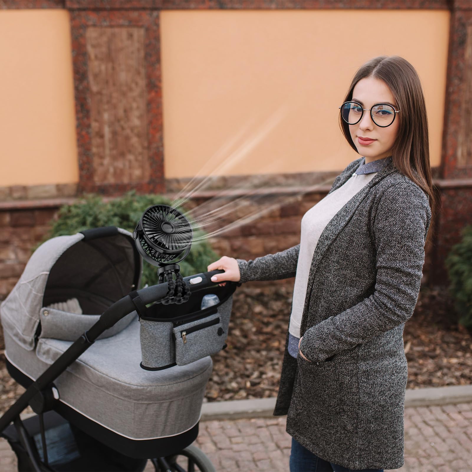 Tragbarer Kinderwagen-Ventilator – Tragbarer Kinderwagen-Ventilator mit 3 Geschwindigkeiten und Nachtlicht, 360° drehbarer Mini-Handheld- , USB-wiederaufladbarer Mini-Ventilator für Kinderwagen