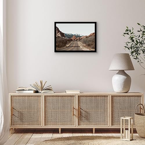 Vista 29 de Americanflat - Marco para póster de 71 x 74 cm con plexiglás pulido, portarretratos negro de madera industrializada, Epic Collection, marco ancho