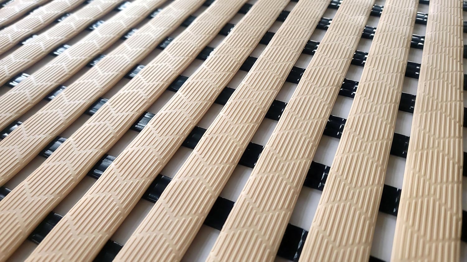 VinTread Flex Mat – Soft Non-Slip Vinyl Drainage Matting for Wet Areas – Pool, Shower, Sauna, Bath, Spa Indoor/Outdoor