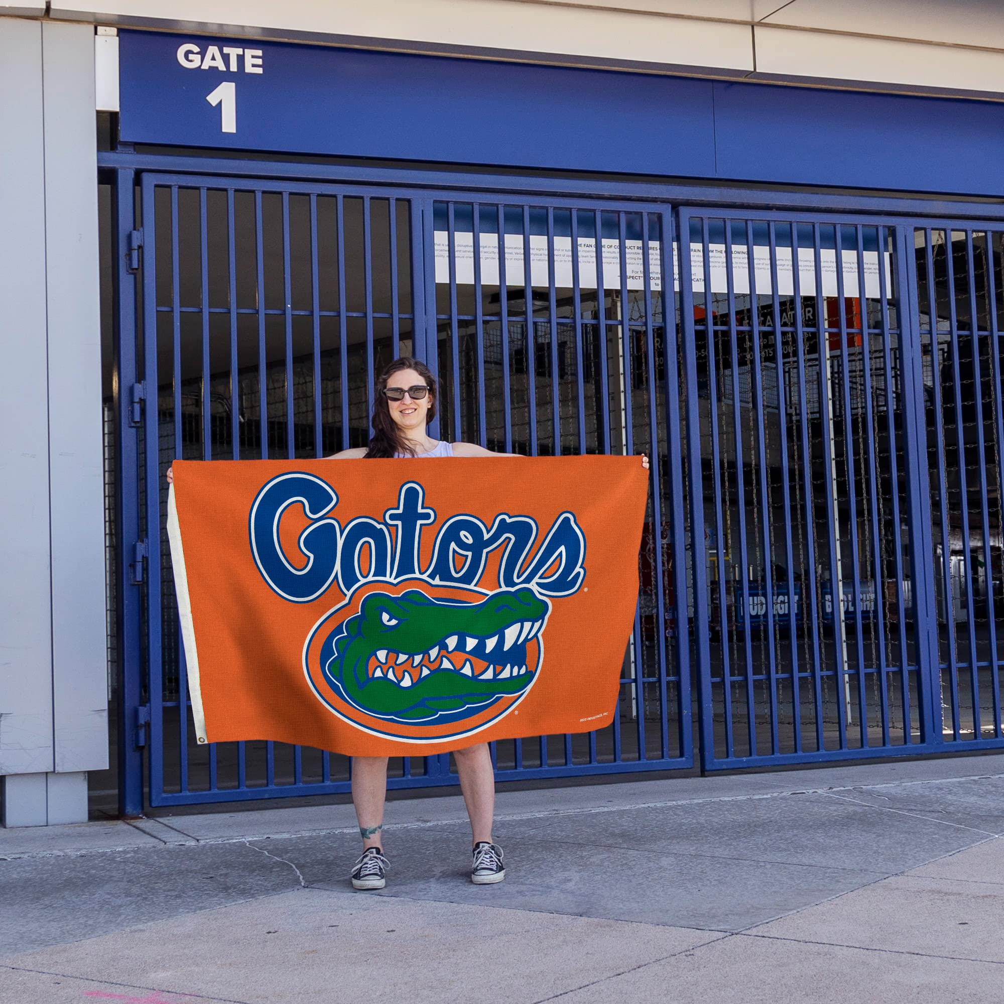 NCAA - Bandera de 150 cm con ojales