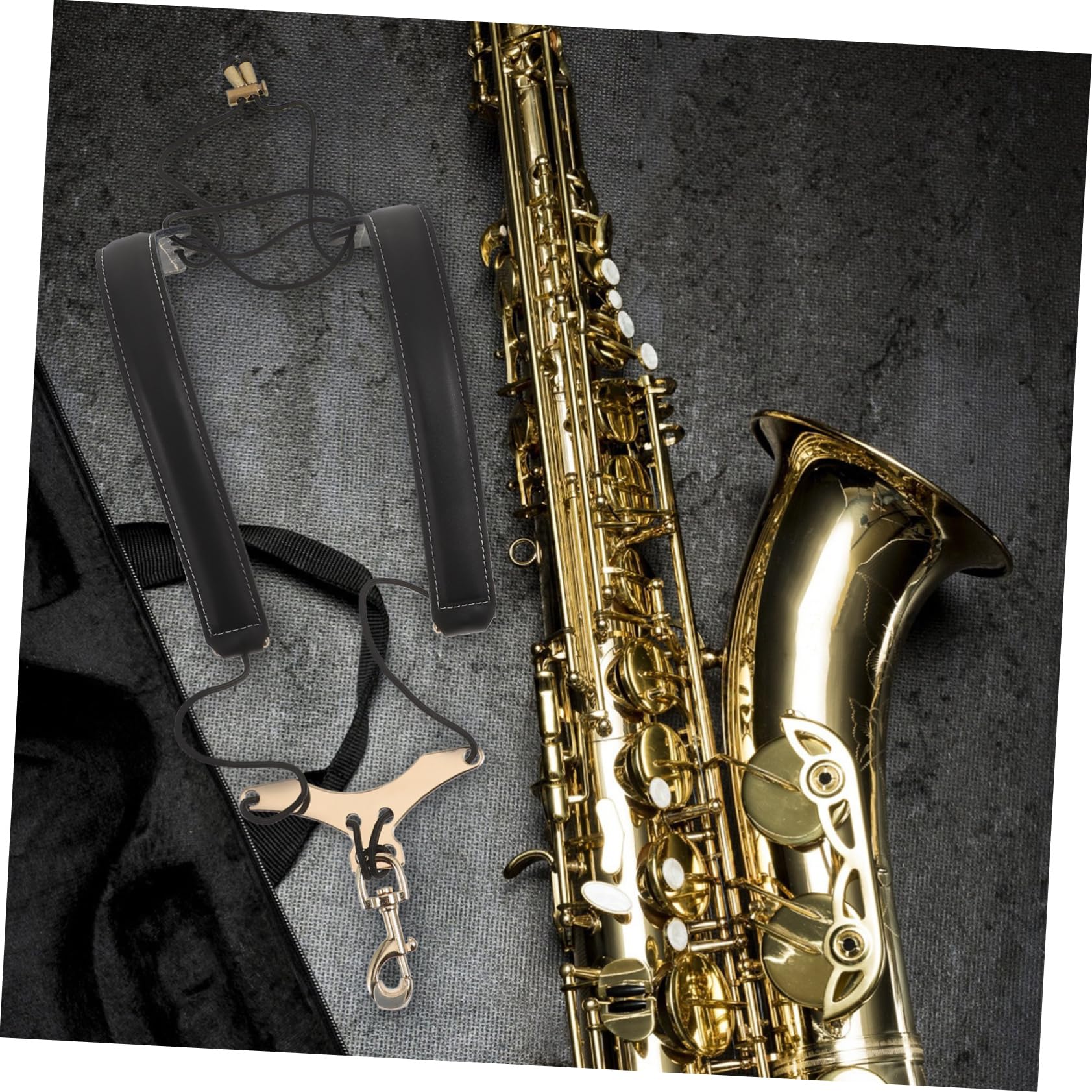 Yardwe Harnais de Saxophone Noir, Bandoulière Réglable pour Saxophone Alto, Ténor et Soprano, Confortable, Soulage la Nuque, Scène
