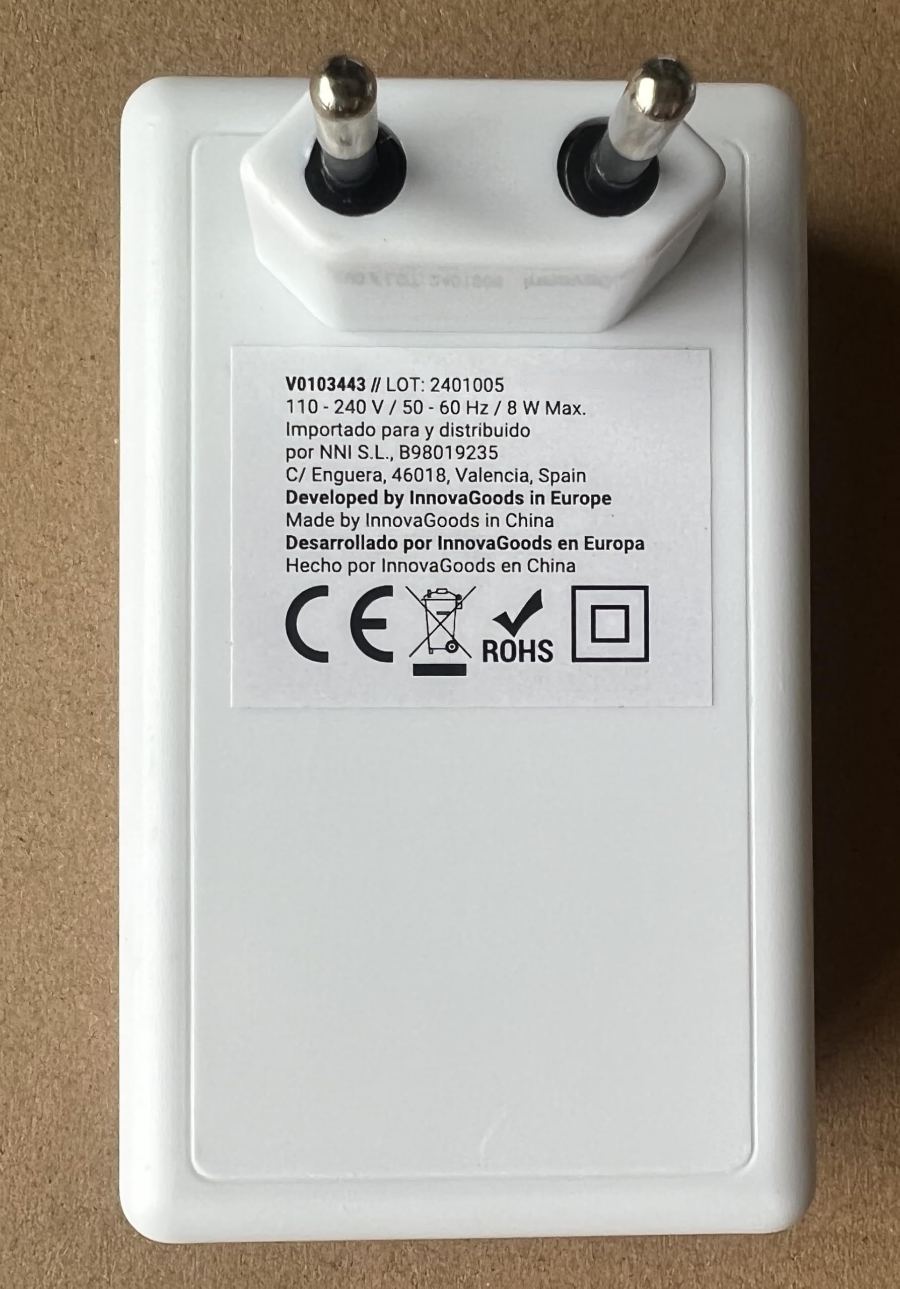 Ultrasónica repelente de plagas abrazo vuelo conjunto de 4 versión actualizada Control contra ratón interior enchufe – en para insectos, Cucaracha, roedores, moscas, cucarachas, hormigas, arañas, con luz de noche