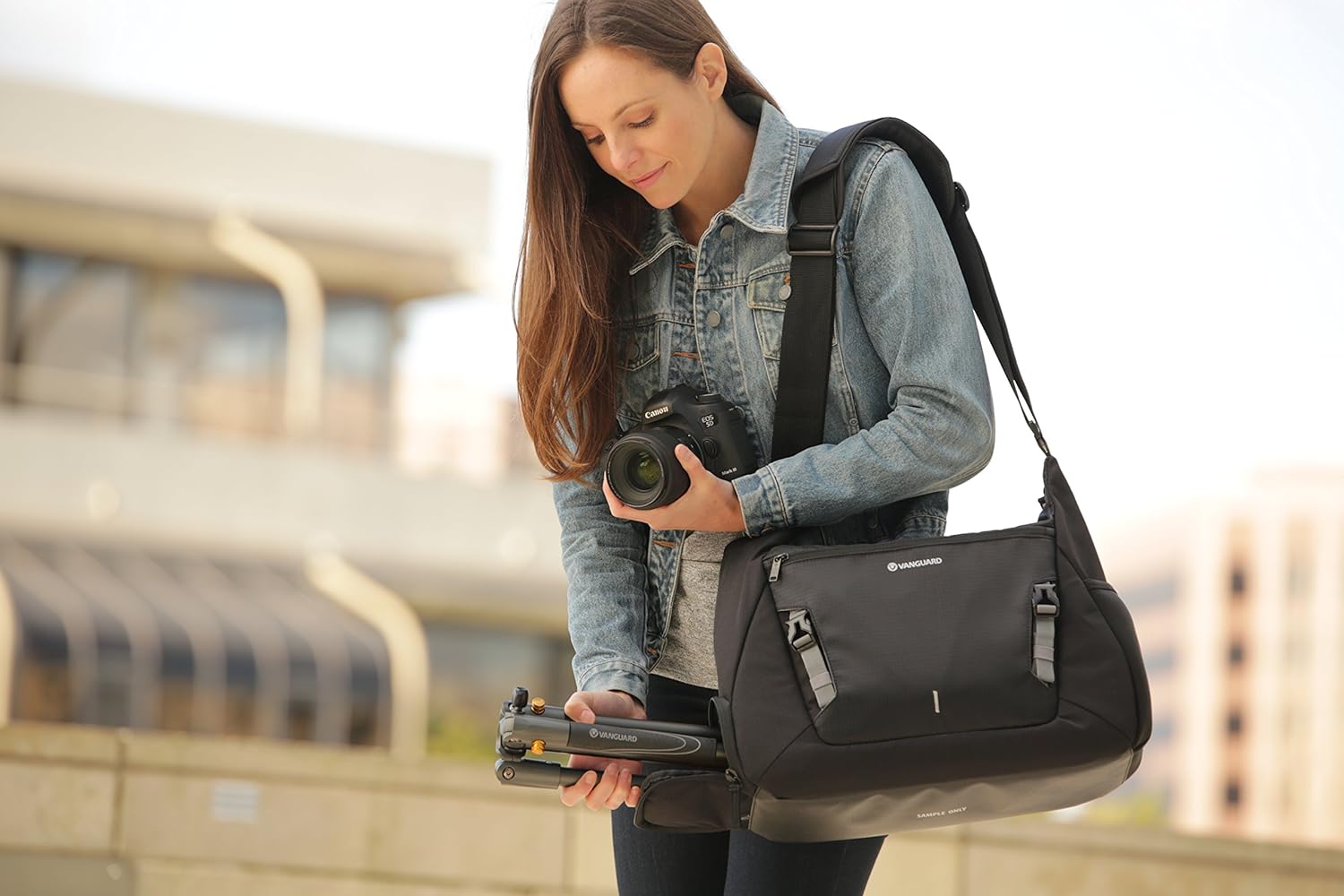 Big Sale Vanguard VEO Discover 38 Messenger Bag