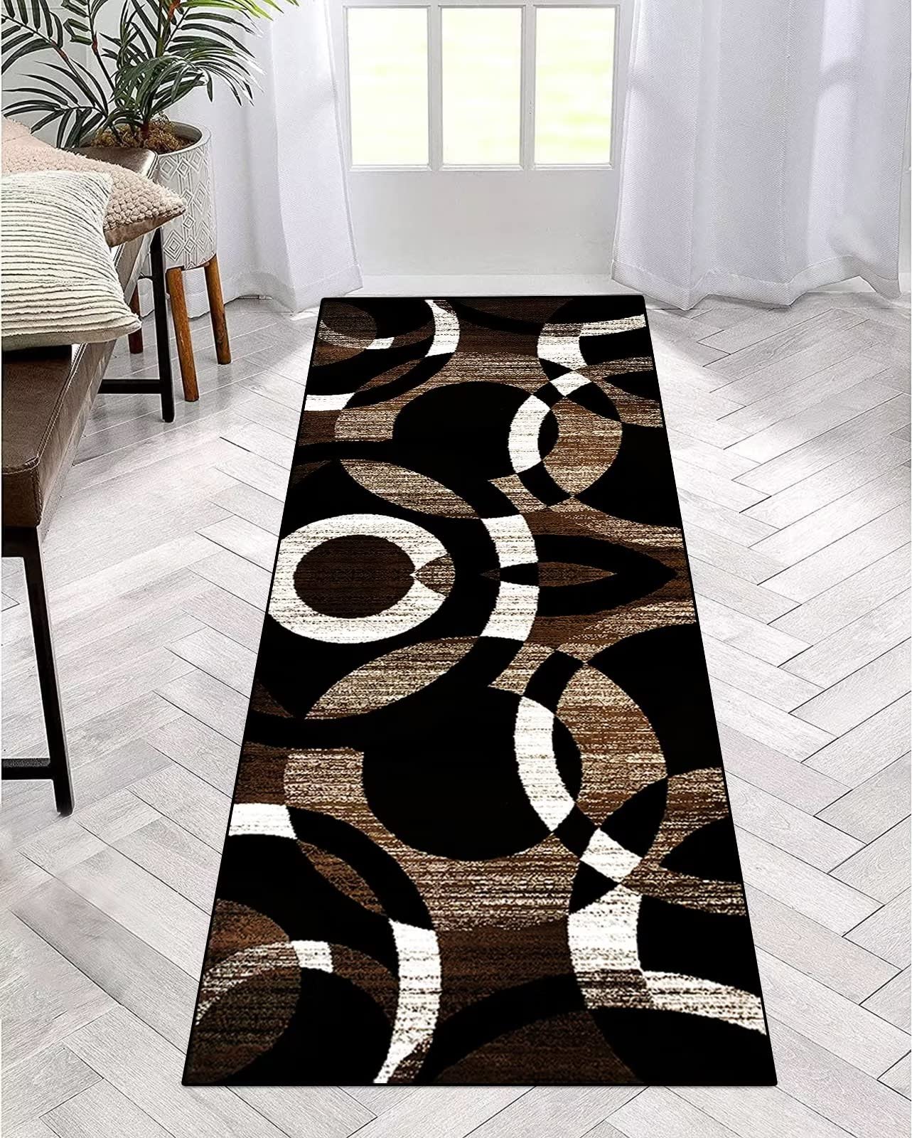 Tapis de couloir moderne lavable marron pour créer une ambiance chaleureuse dans la chambre