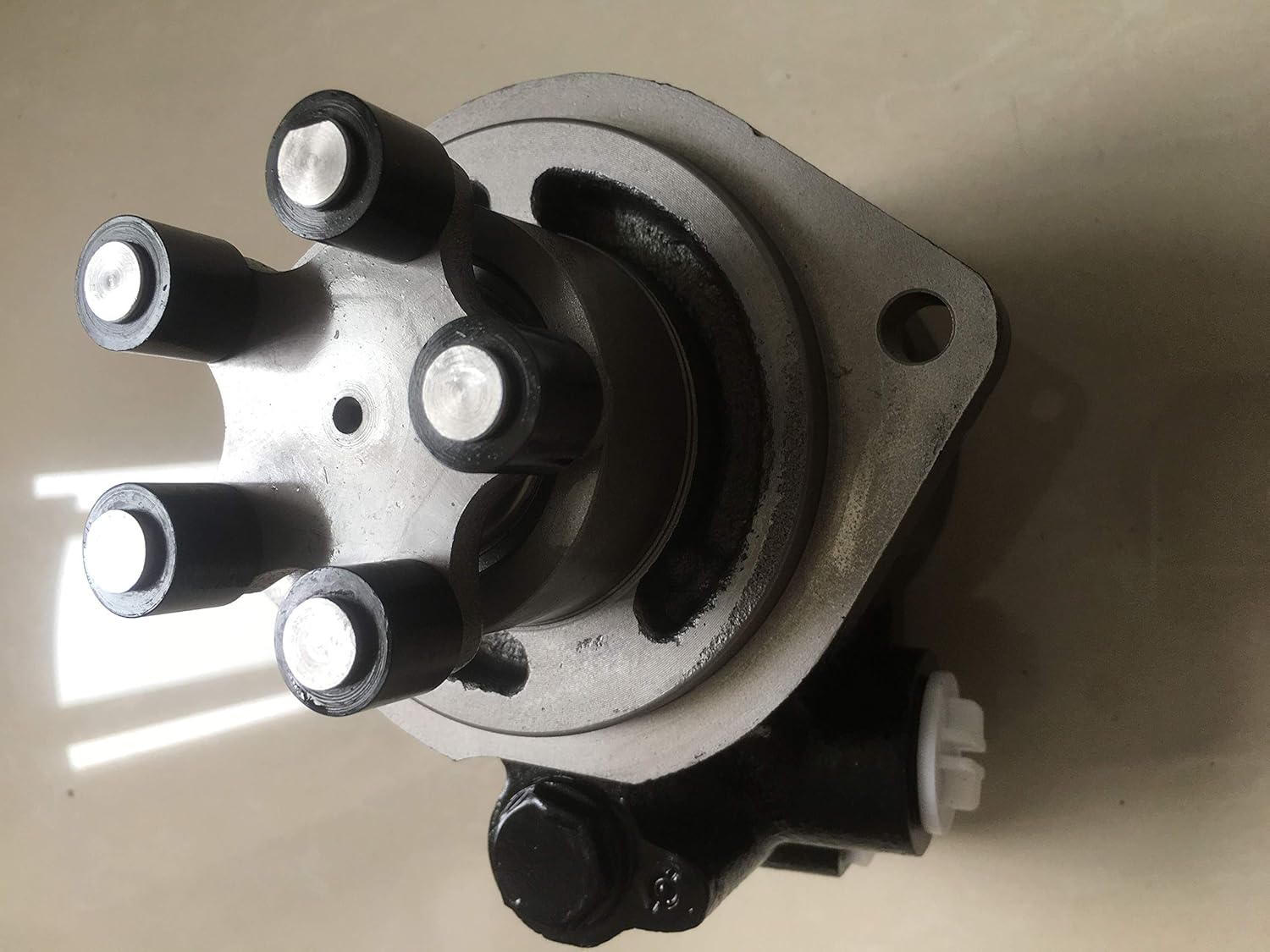 compatible Power steering pump for SCANIA V8/ 7677 955 129／7677955129//300130