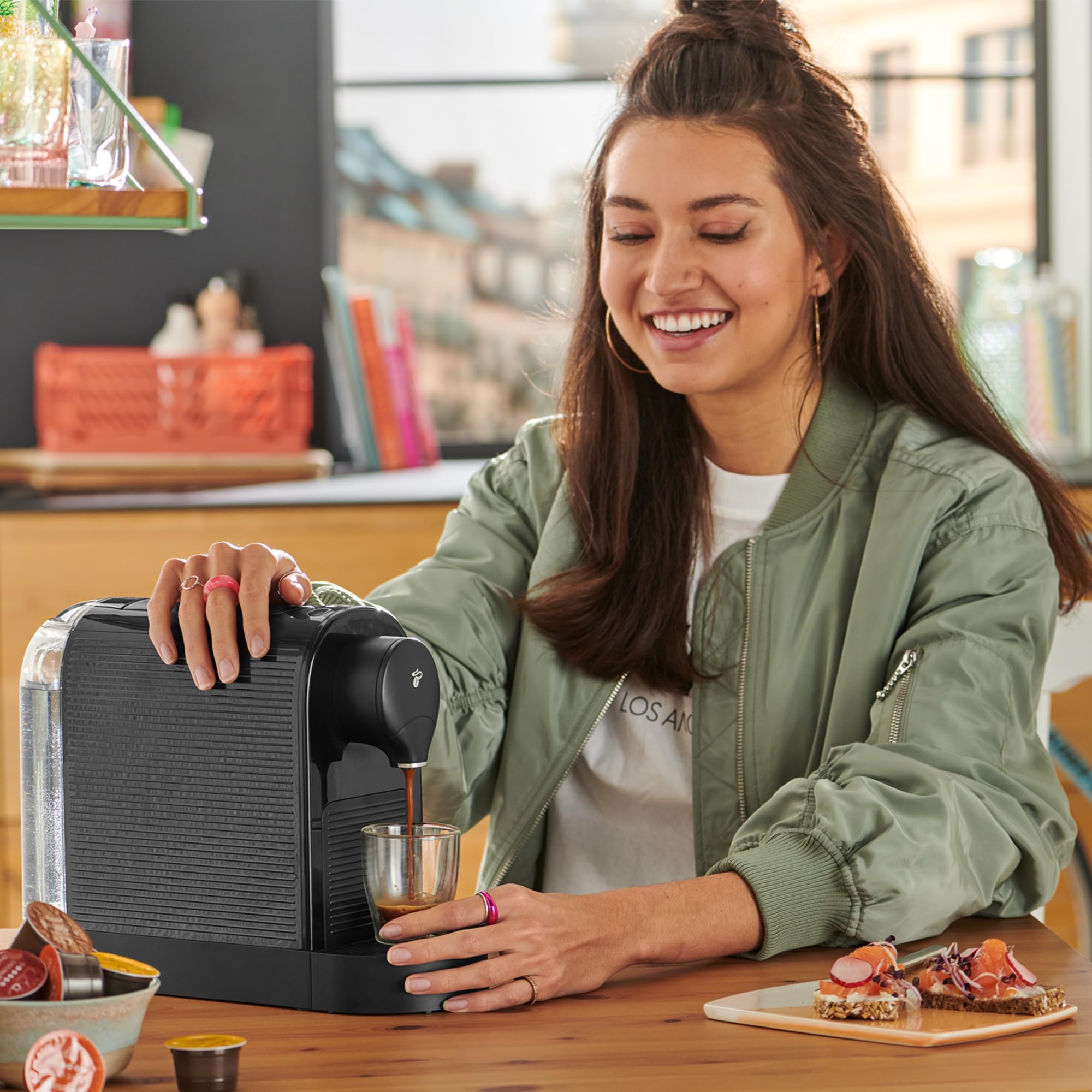 Tchibo Cafissimo Pure plus Kaffeemaschine Kapselmaschine 1250 Watt 0,8l Schwarz