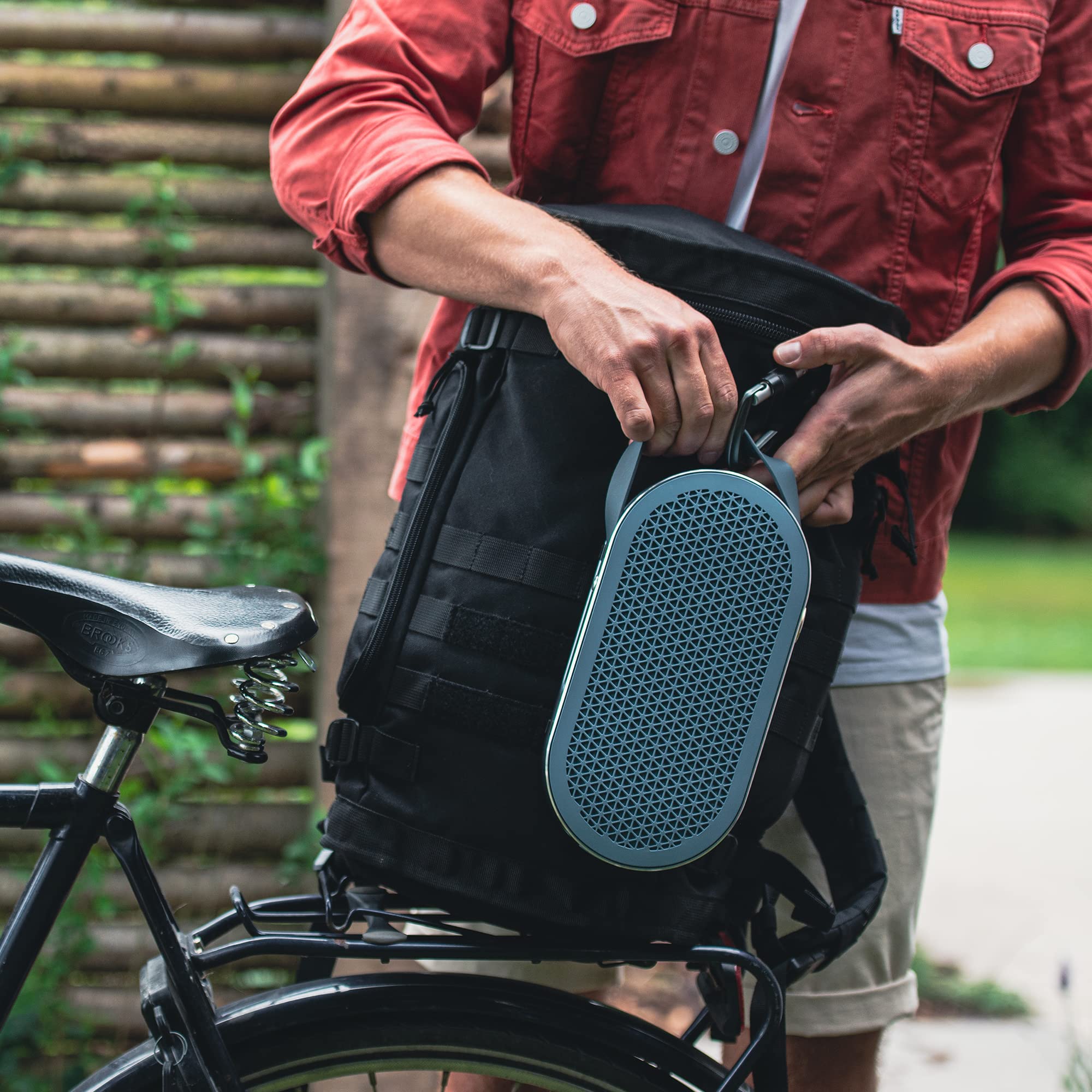 DALI Katch G2 – Premium Bluetooth-Lautsprecher mit Außergewöhnlicher Klangqualität, Elegantes Aluminium-Design und Integriertem Leder-Tragegurt