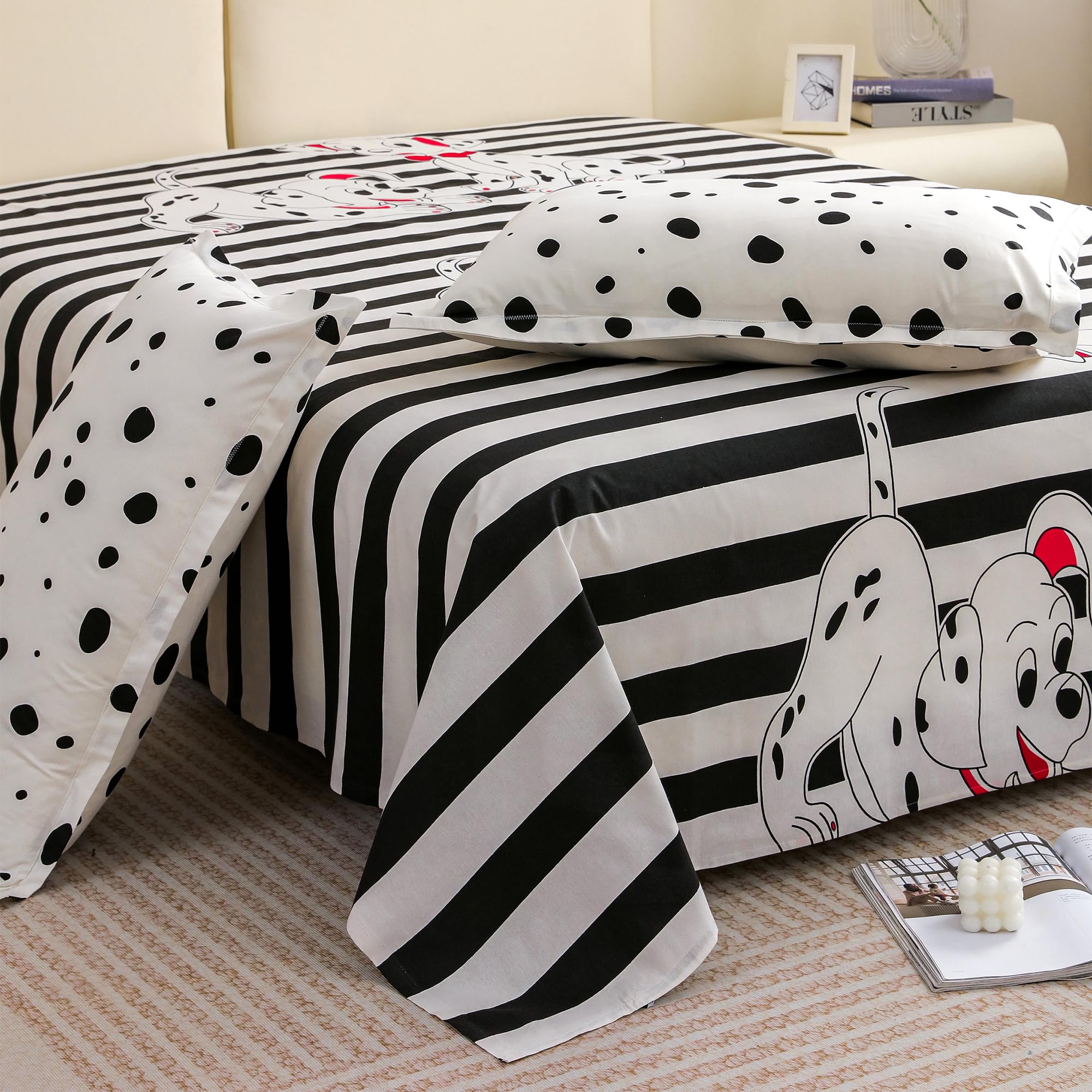 Story@Home Bedsheet for King Size Bed | 210TC | Black & White | 1 Piece Cotton bedsheets for King Size Bed with 2 Pillow Covers (270 x270cm) Perfect for Festive Gifting | 100% Cotton bedsheet
