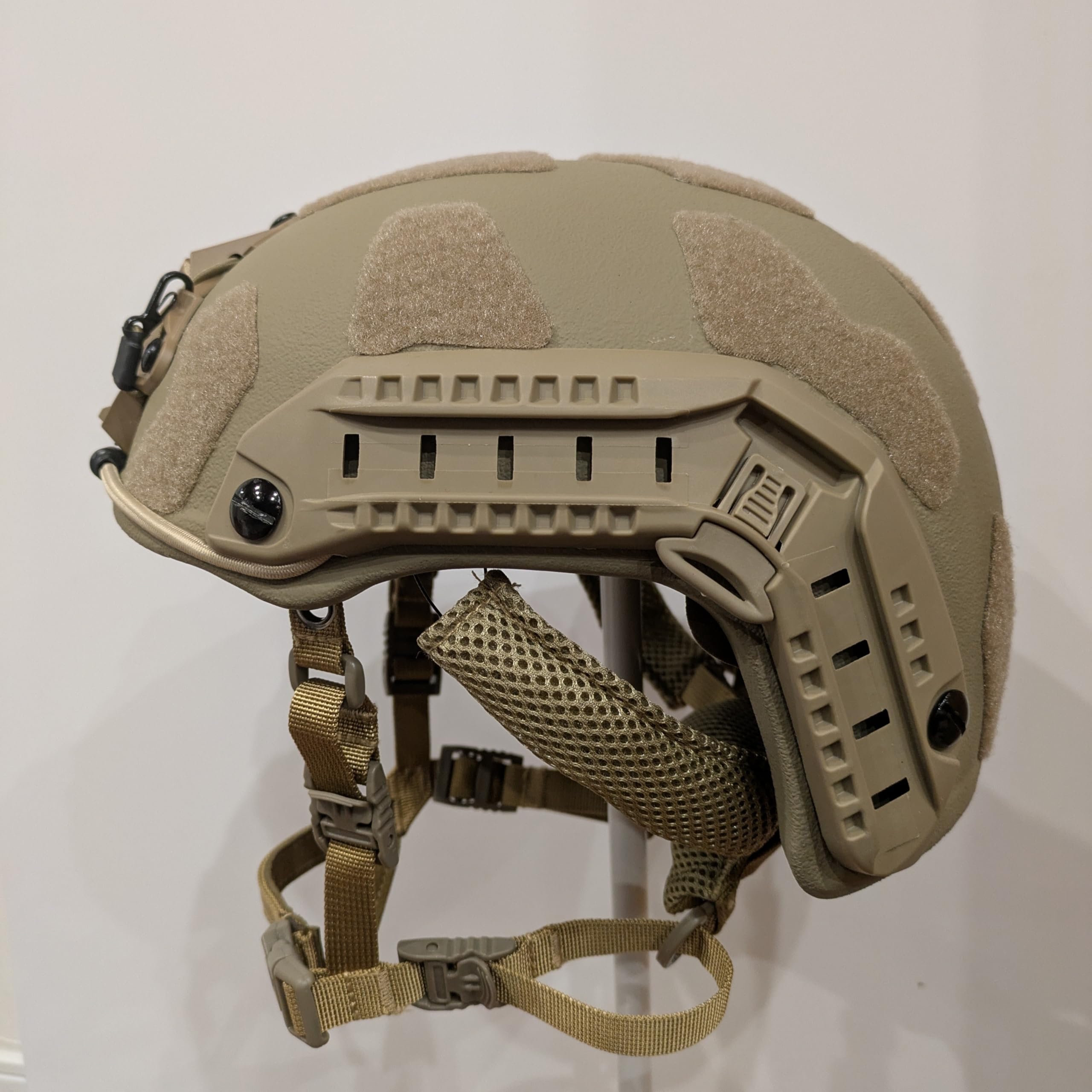 Amazon.co.jp: タクティカル バリスティックヘルメット, NIJ-IIIA規格