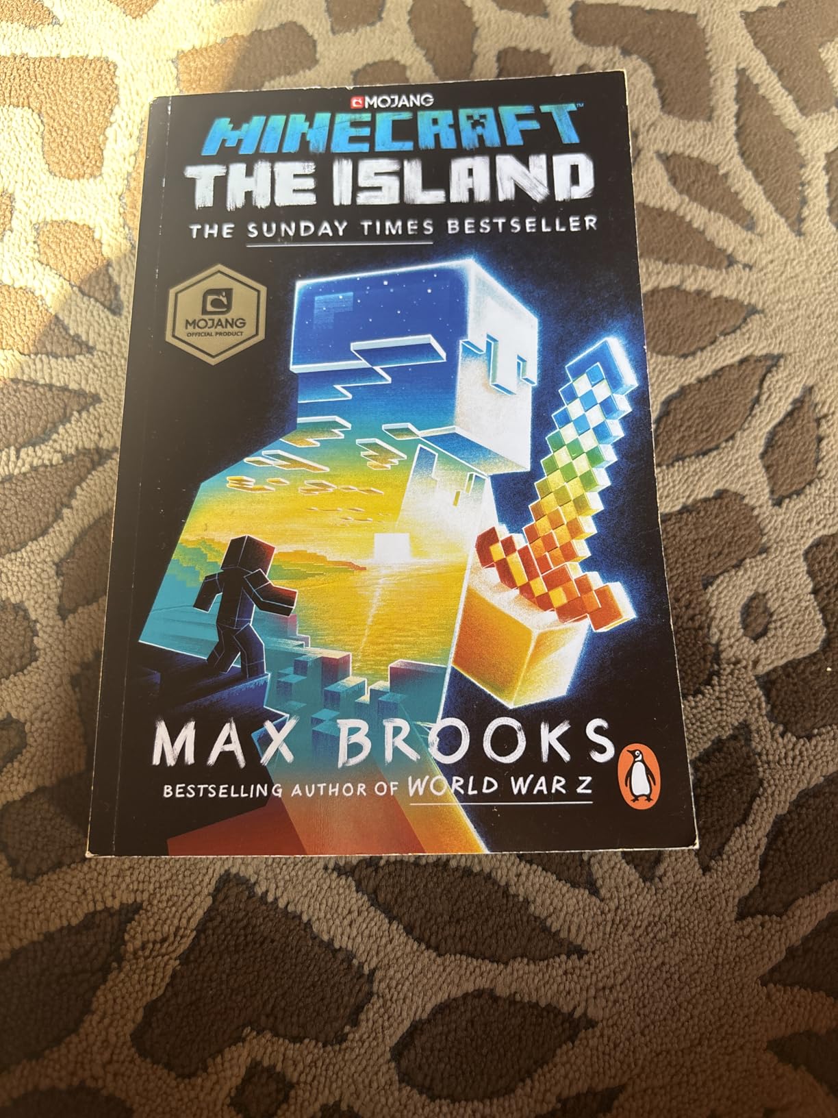 Minecraft: The Island: An Official Minecraft Novel : Brooks, Max ...