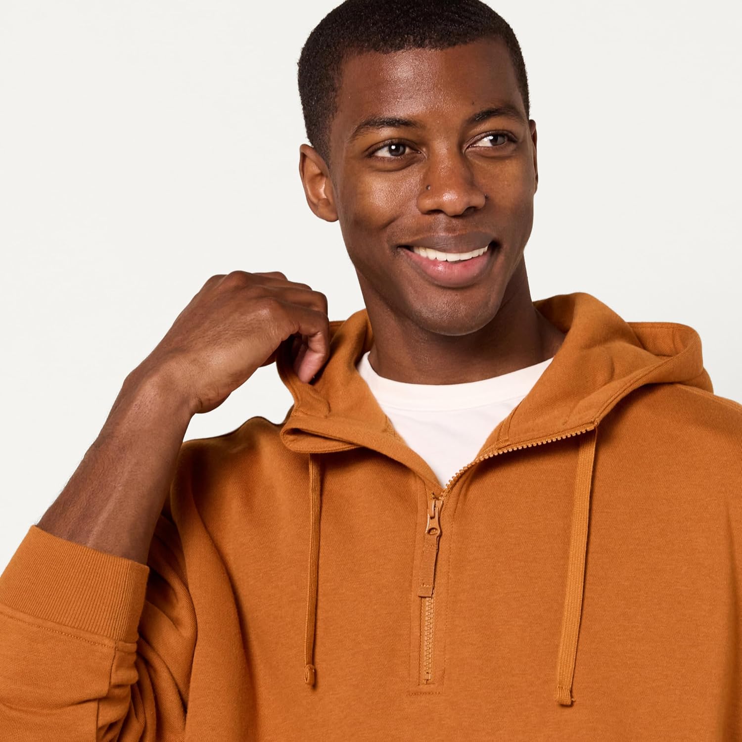 Amazon Essentials Men's Quarter-Zip Oversized-Fit Hoodie Sweatshirt - Image 4