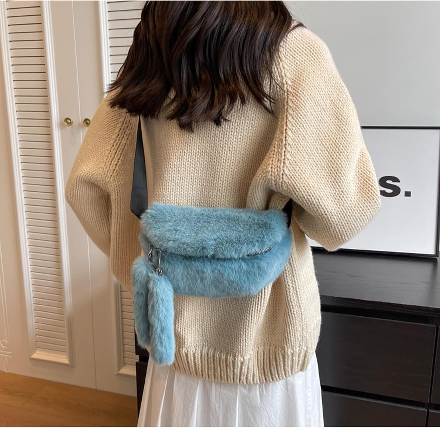 Fuzzy Fanny Pack for Women Faux Fur Belt Bum Bag with Adjustable Strap Waist Pouch Casual Crossbody Purse for Travel - Image 2