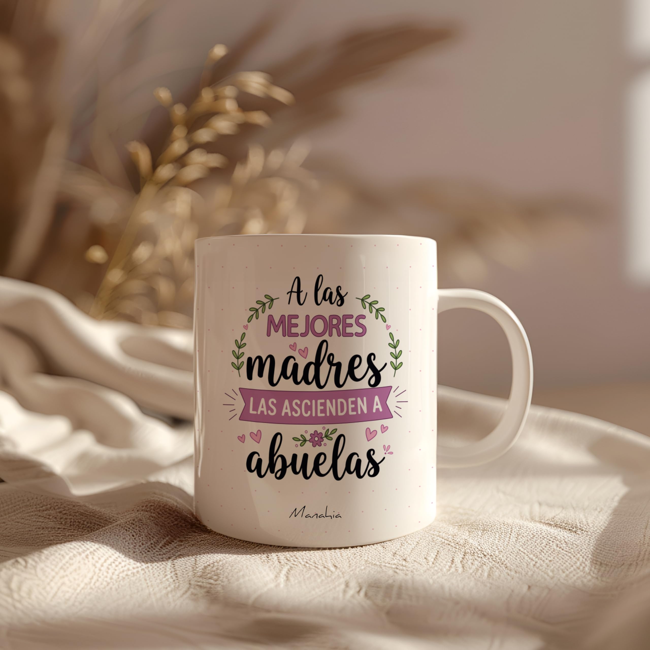 Manahia - Taza Abuela - A las mejores madres las ascienden a abuelas | Regalo Original Futura Abuelita - Yaya - Idea Sorpresa Anuncio Embarazo | Caja Regalo Kraft — view 3