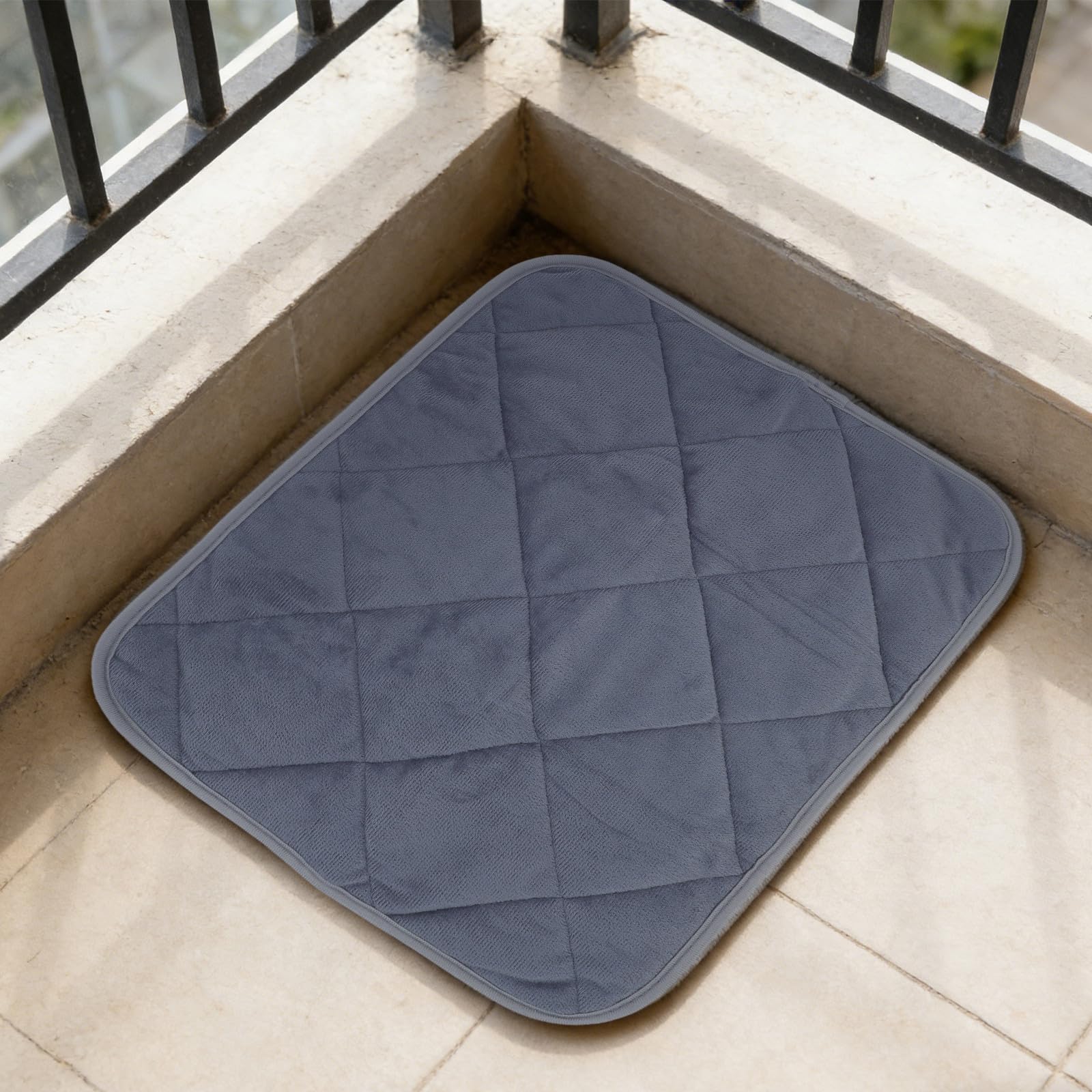 4 Pièces Tapis Chauffant pour Chat Autochauffant Lit pour Chat Chaud avec Isolation Thermique Confortable et Doux pour Animaux Domestiques pour Hiver
