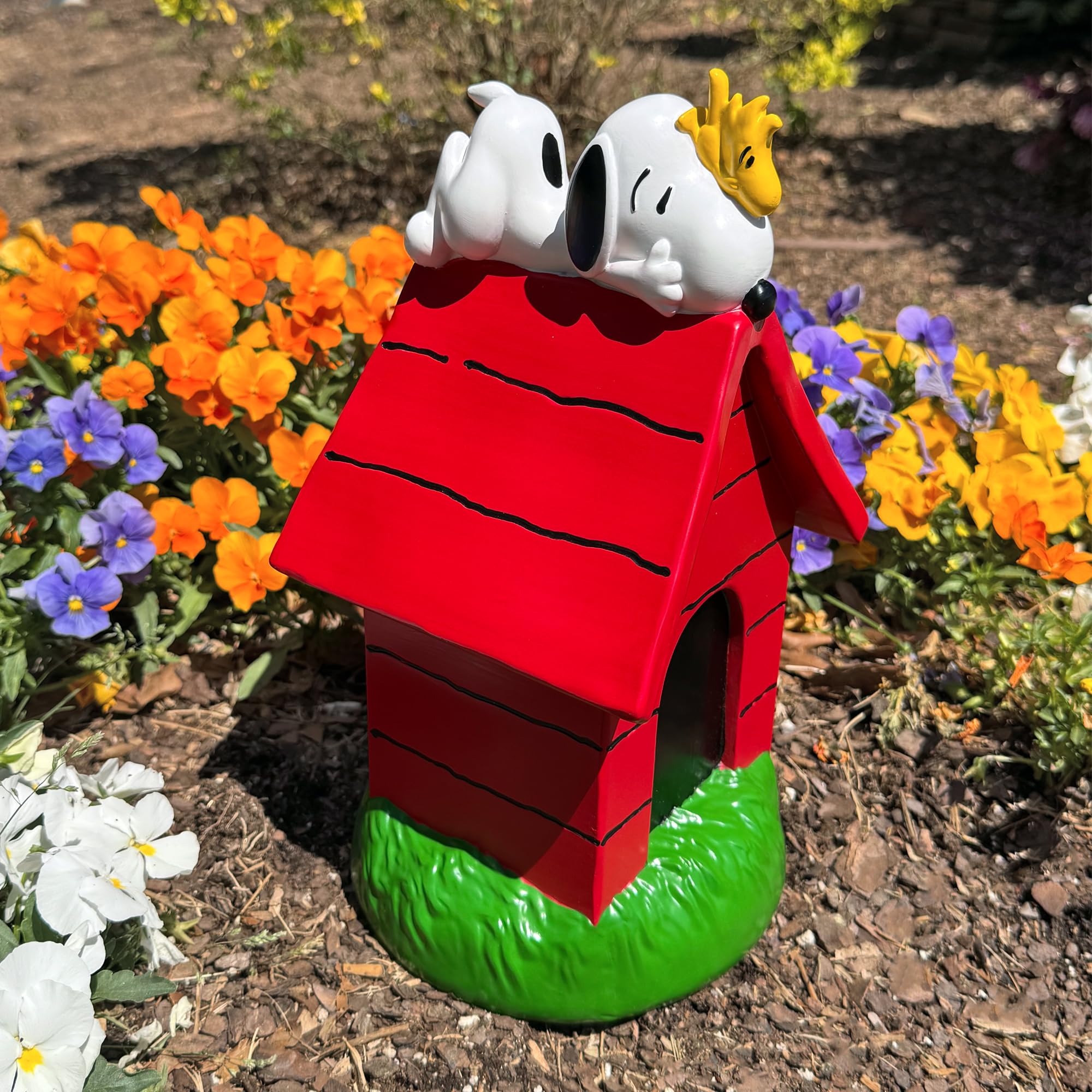 Amazon.com: BACKYARD GLORY Peanuts Snoopy and Woodstock on