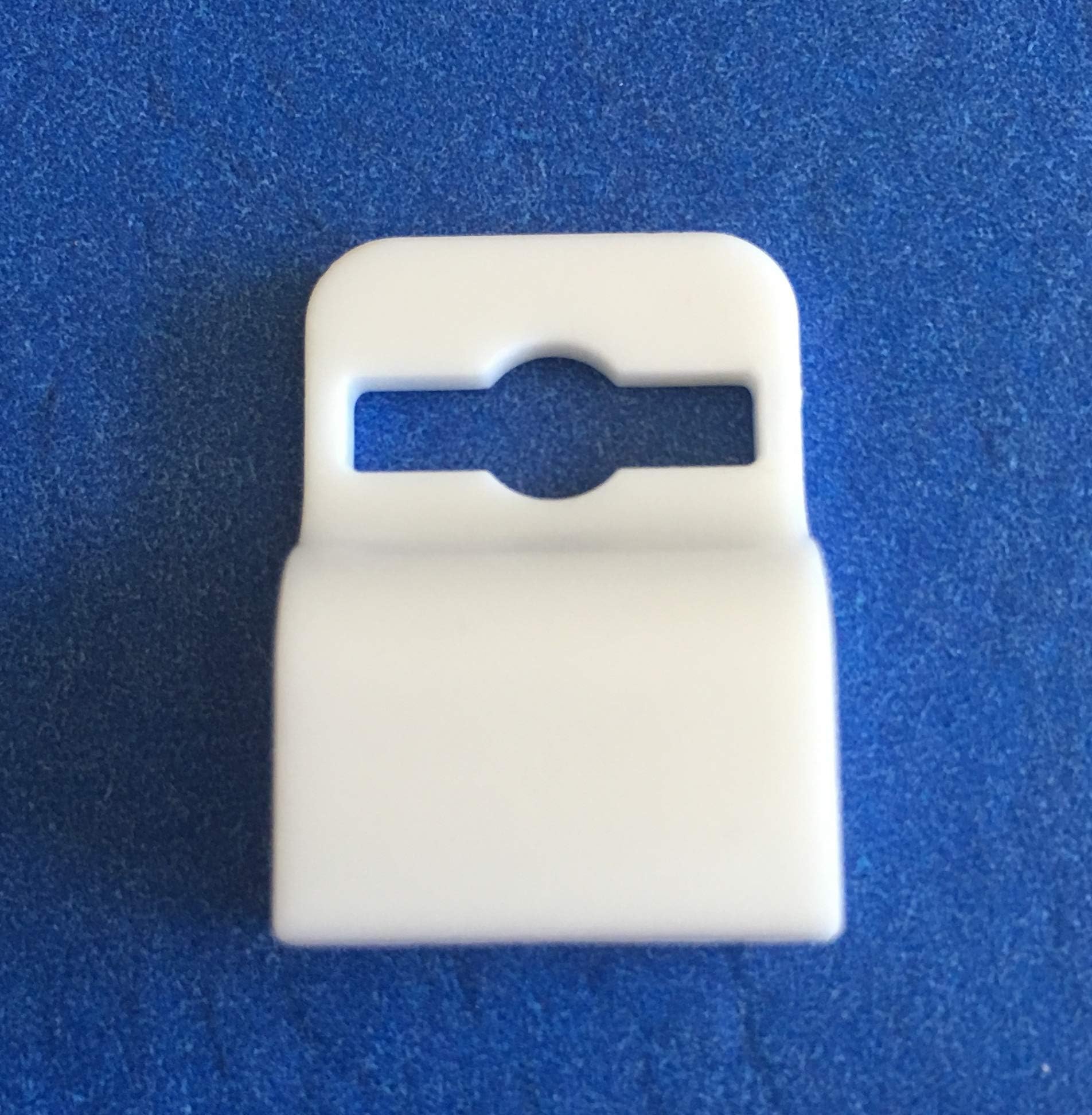White Gripper Card Holder Clamp for Standard Thickness ID Badge or Smart Card 5710-3058