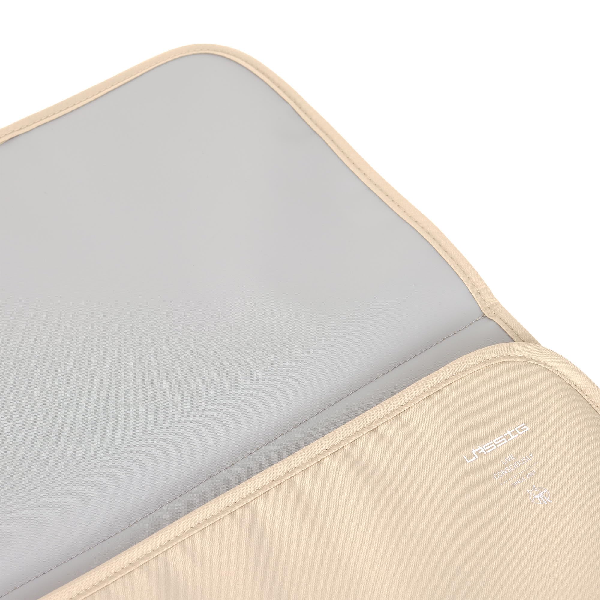 LÄSSIG Baby Windeltasche mit Wickelunterlage und Fach für Feuchttücher für unterwegs/Changing Pouch beige/Camel