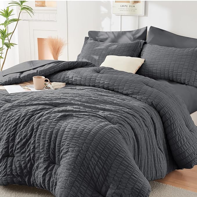 HYMOKEGE Oversized Queen Comforter Set Seersucker 7 Pieces, All Season Luxury Bed in a Bag for Bedroom, Bedding Set with Comforter, Sheets, Pillowcases & Shams, Dark Grey