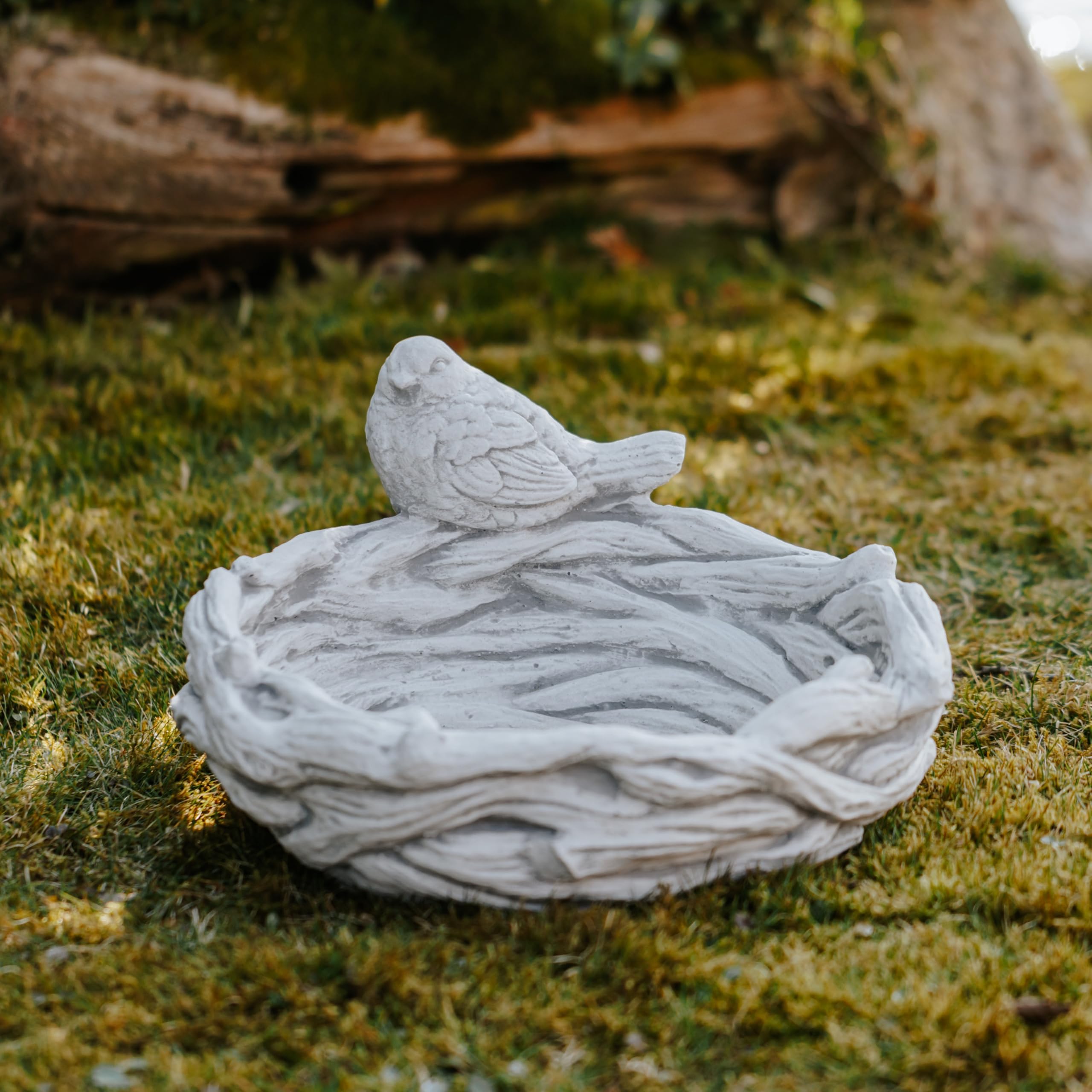 gartendekoparadies.de Abbeveratoio rustico per uccelli in gres grigio, design a nido con statuetta di uccello, 37 x 34 x 20 cm, 8 kg, antigelo per esterni