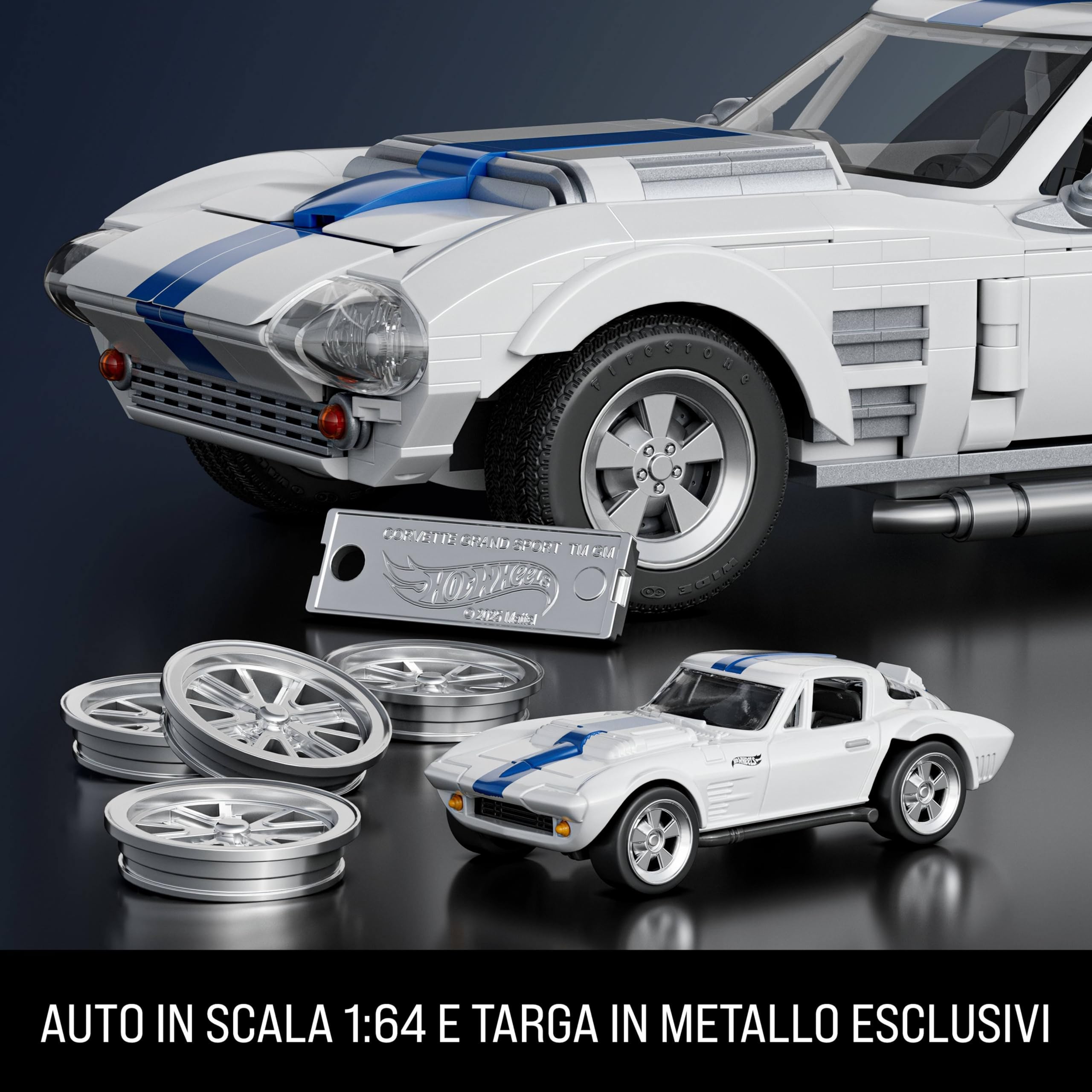 Mattel Brick Shop Hot Wheels,set da costruire, Corvette Grand Sport, 918 pezzi, dettagli realistici e adesivi per personalizzare l'auto, per collezionisti adulti e bambini dai 10 anni in su, JGR31