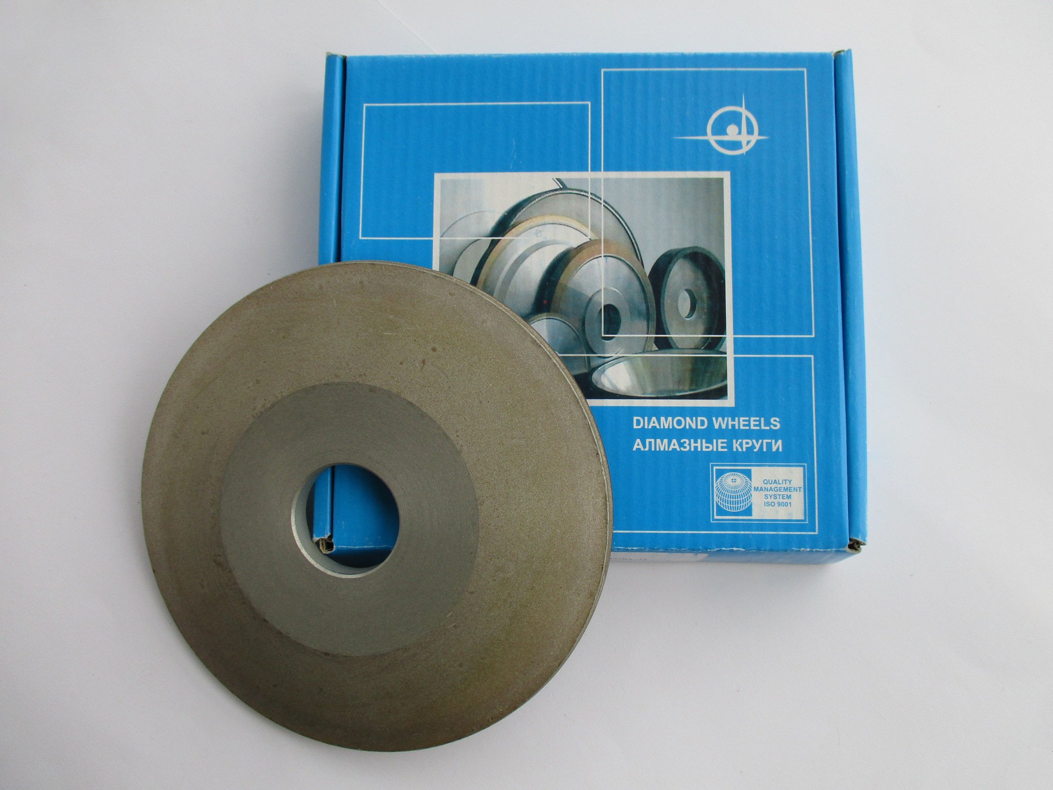 Diametro 6 pollici (150 mm.) Foro 3,2 cm (32 mm.) Larghezza: 1 cm (10 mm.) Tipo: 12A2-20 piatto diamante mola (160/125 micron = 120 grana)