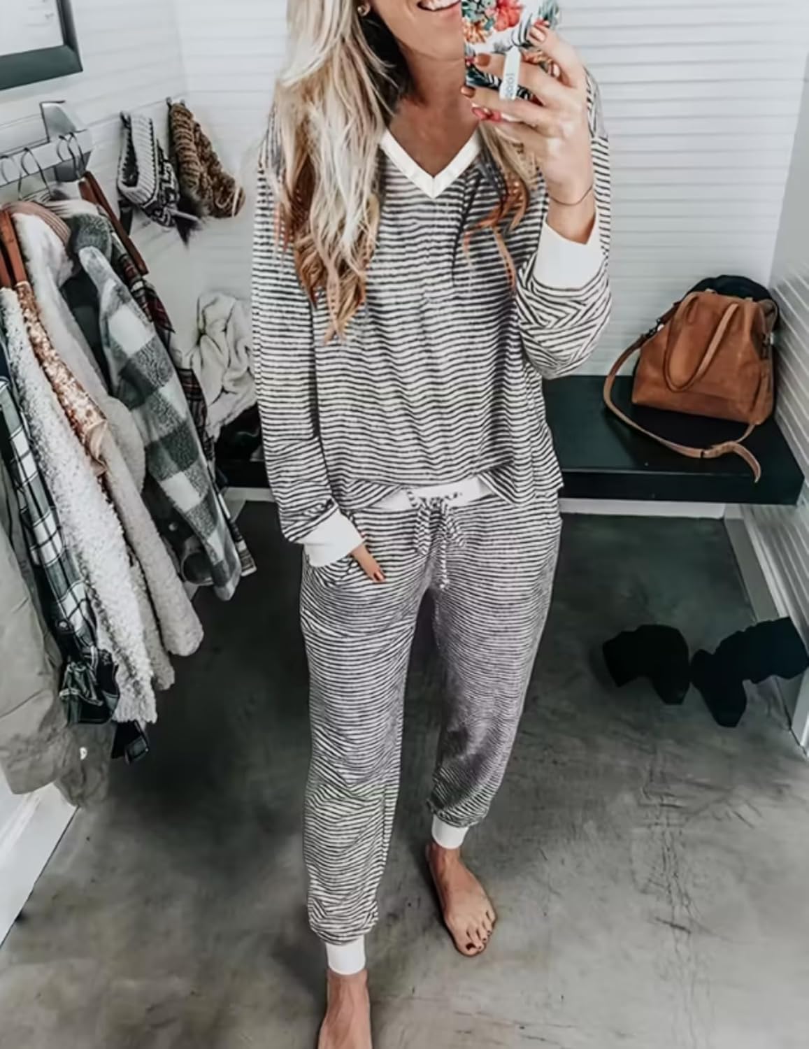 Ekouaer Womens Jogger Pajama Sets Long Sleeve Top and Pants Lounge Sets Soft Sleepwear with Pockets - Image 2