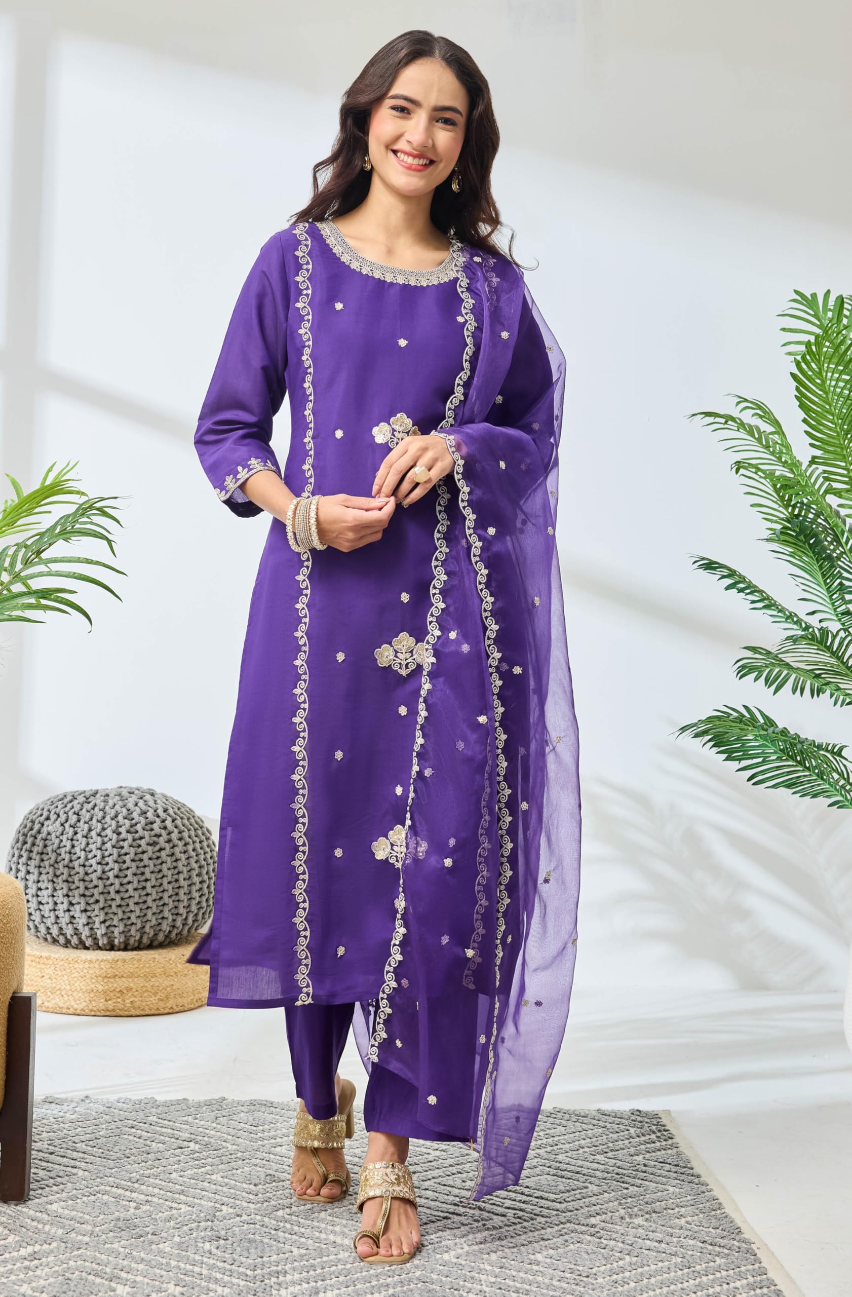 Janasya Women's Purple Silk Blend Embroidered Straight Kurta Set product image 2
