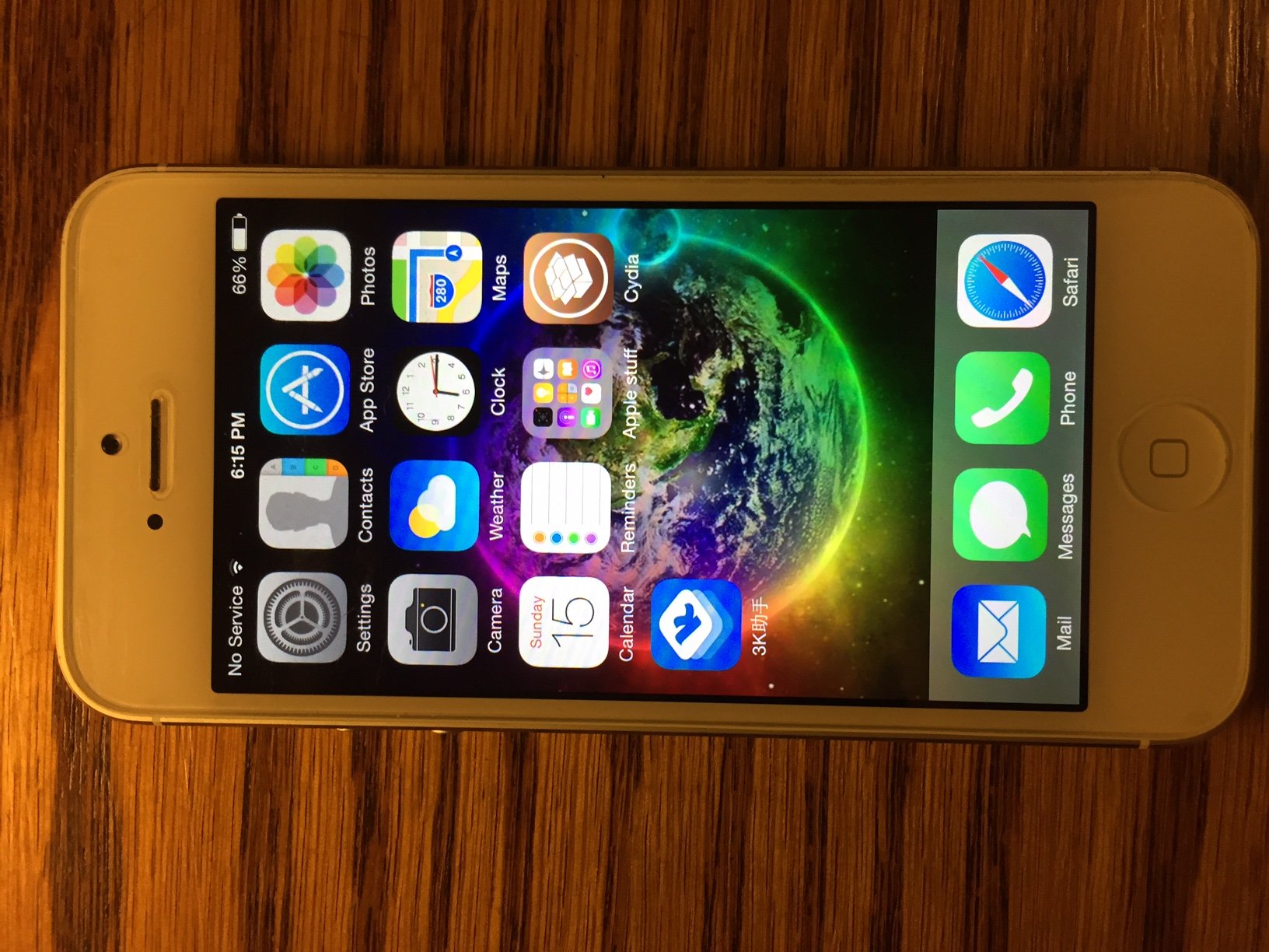 Apple I Phone 5 64GB White : Amazon.in: Electronics