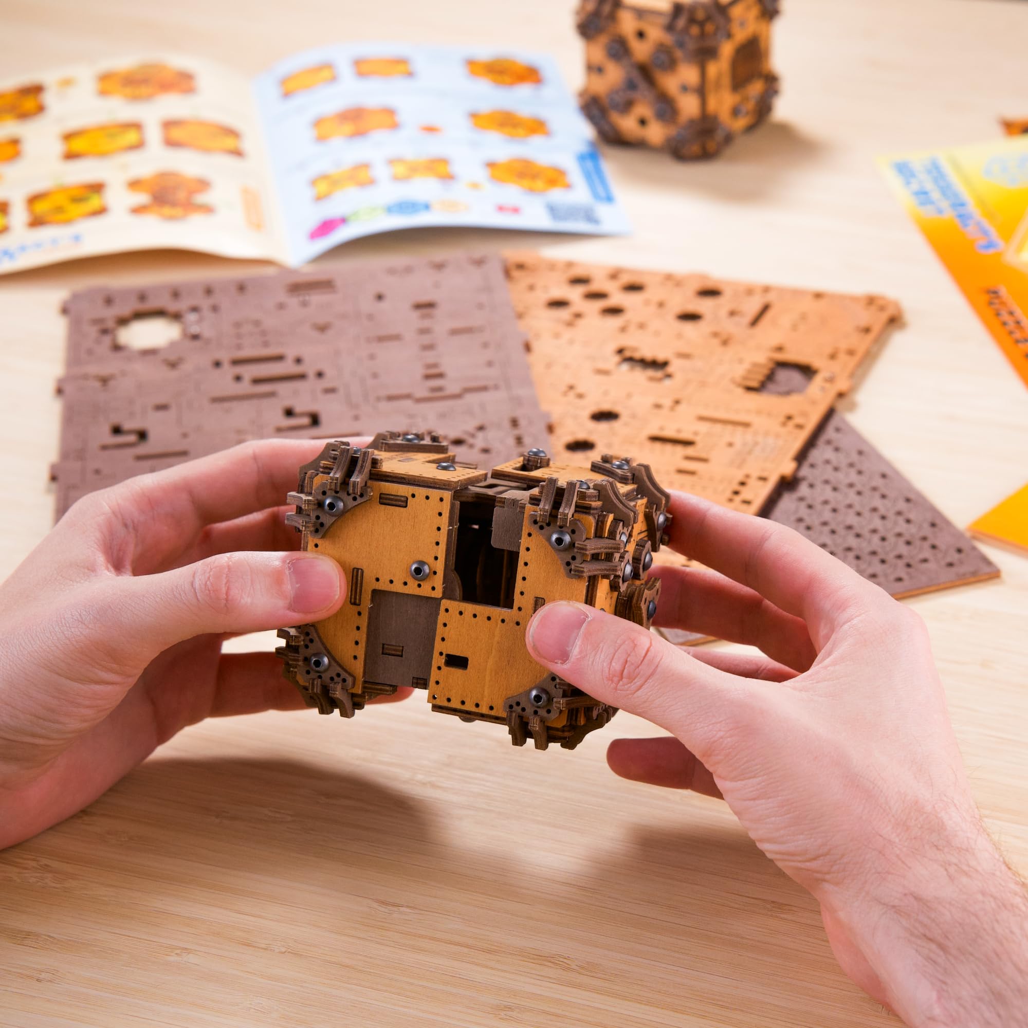 Modello 3D in Legno - Escape Puzzle Box - Tesseract's Secret